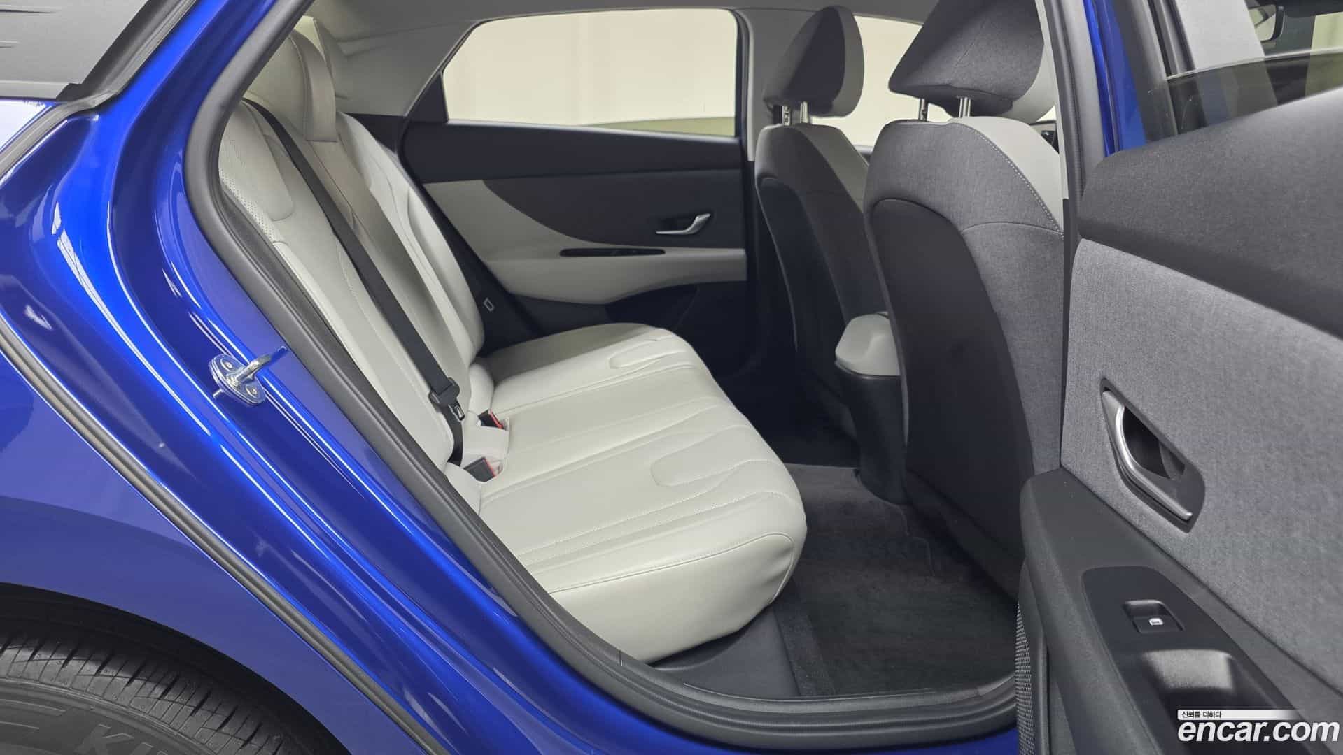 AVANTE Hyundai 2020.7-OPTION-016