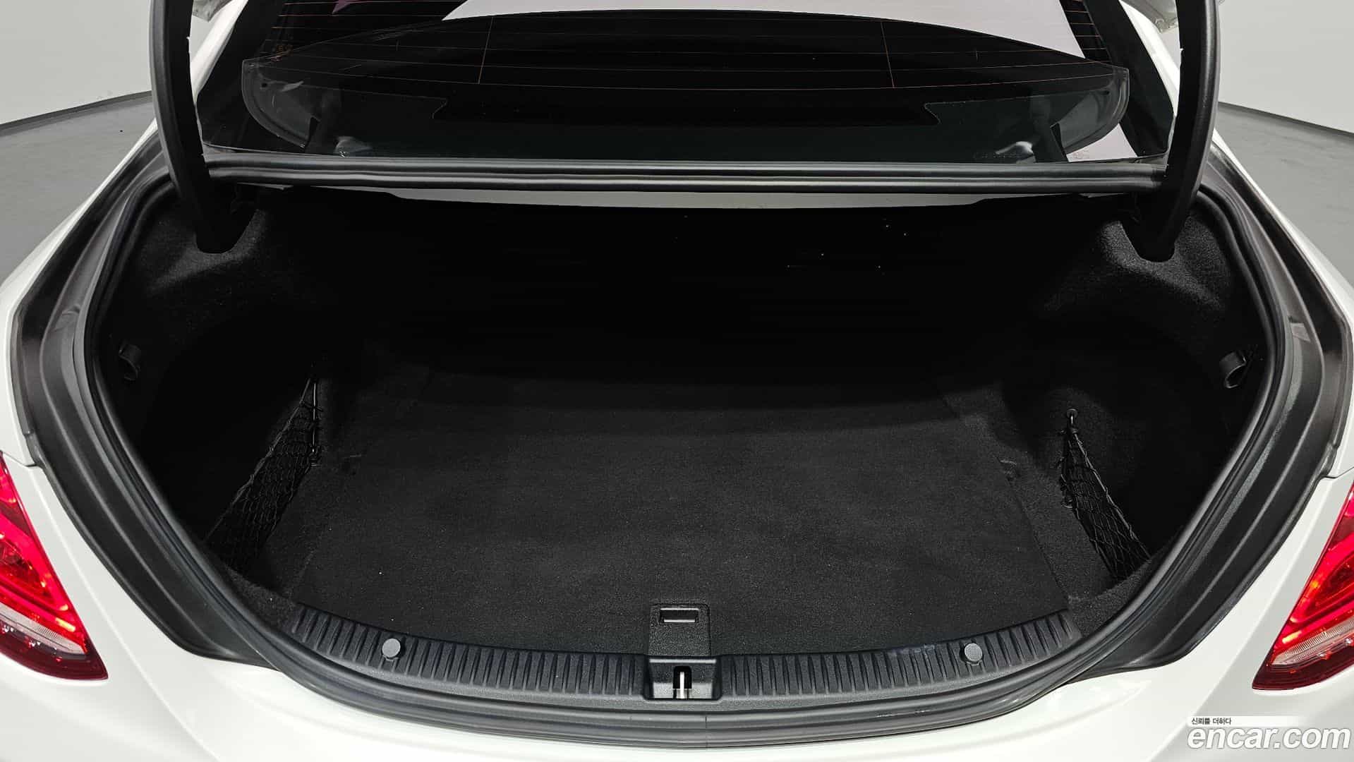 C-Class Mercedes-Benz 2015.7-OPTION-024