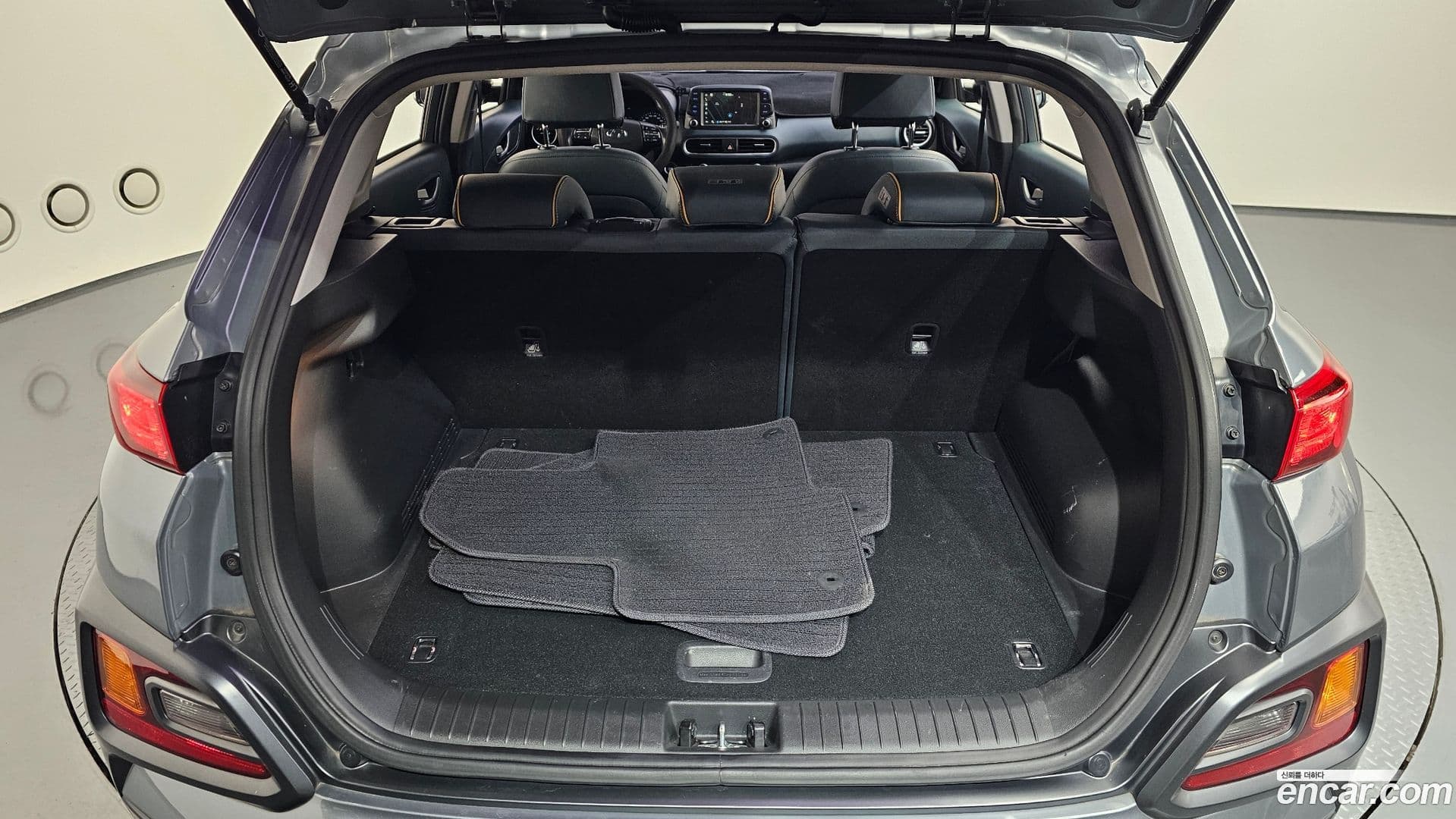 Main__Slider__Photo:Kona Hyundai 2018.11-19