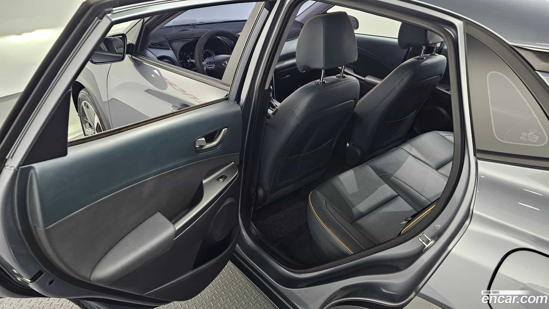 Kona Hyundai 2018.11-OPTION-040