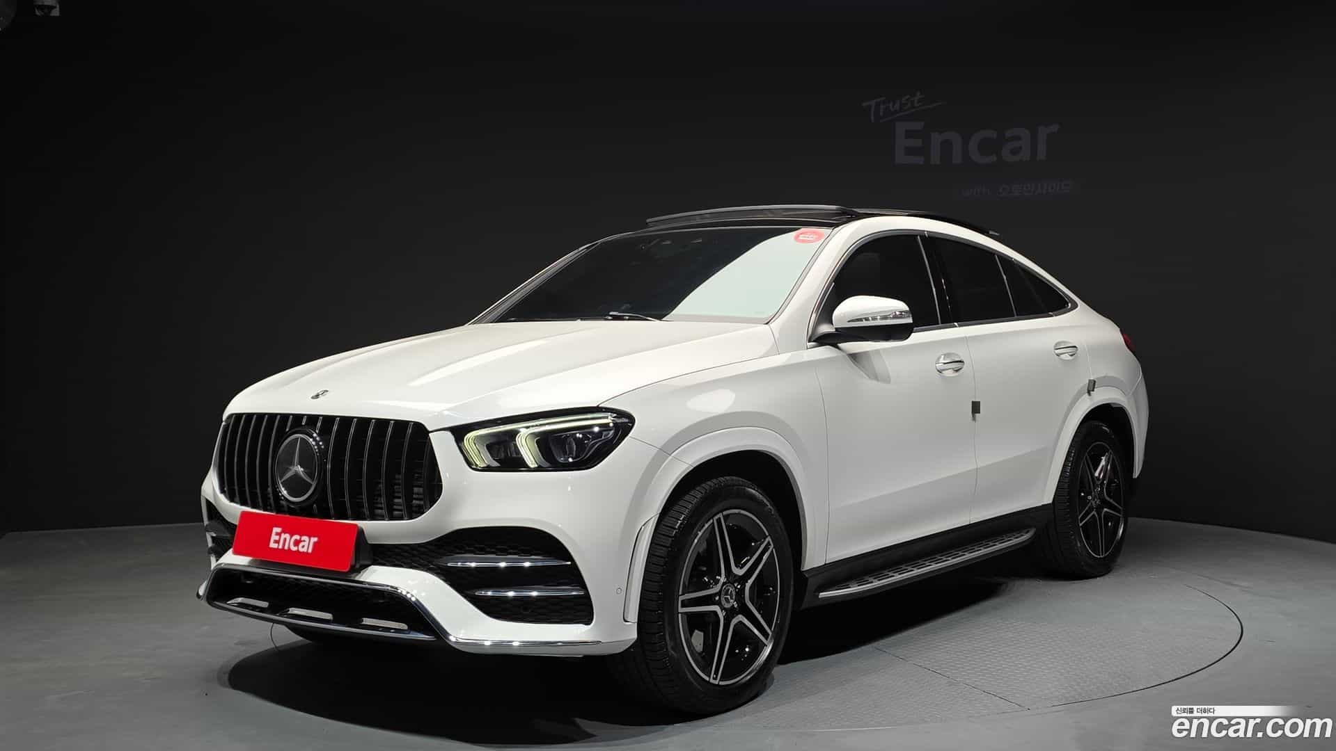 GLE-Class Mercedes-Benz 2021.1-OUTER-001