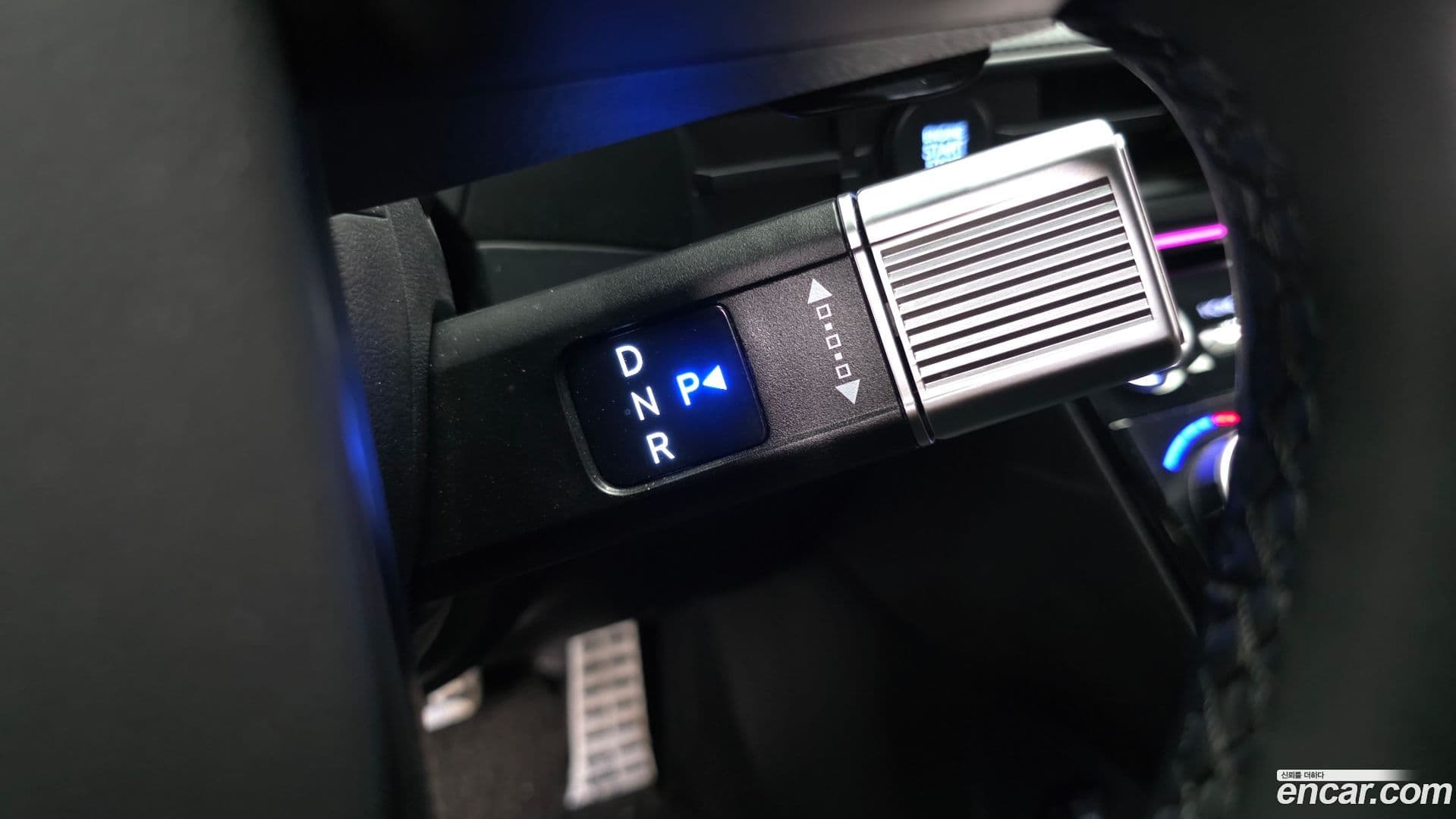 Main__Slider__Photo:Santafe Hyundai 2024.0-8