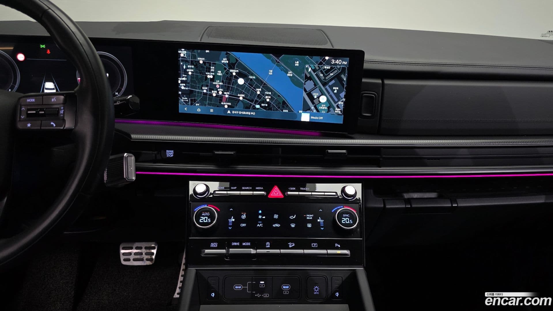 Main__Slider__Photo:Santafe Hyundai 2024.0-12