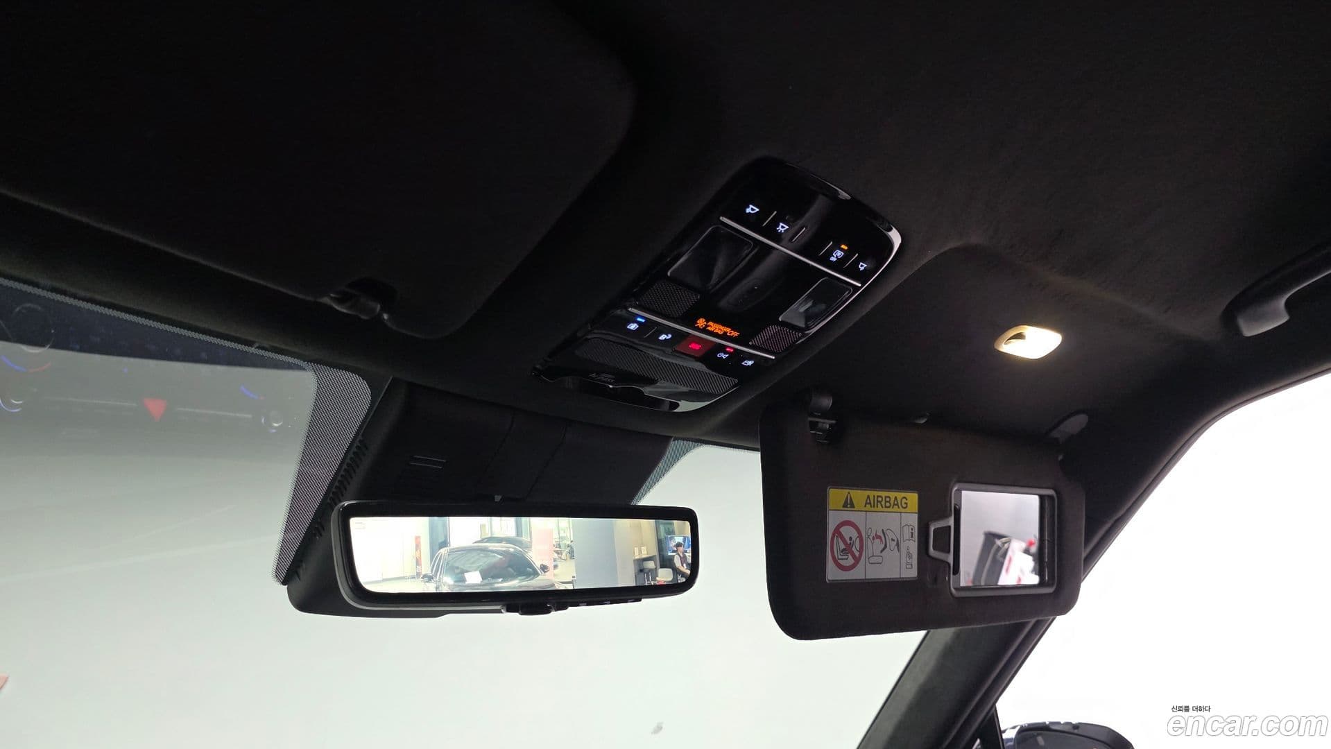 Main__Slider__Photo:Santafe Hyundai 2024.0-18