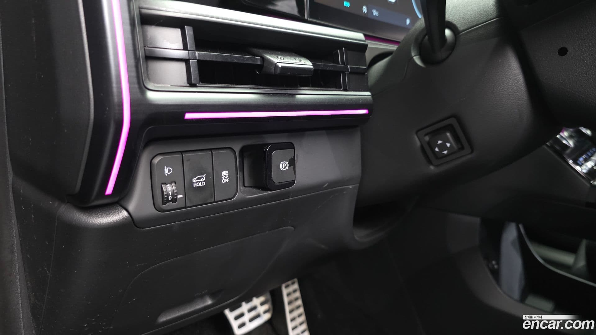 Main__Slider__Photo:Santafe Hyundai 2024.0-31