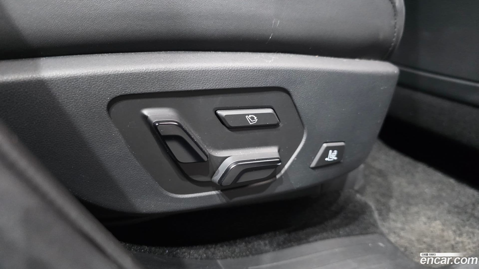 Main__Slider__Photo:Santafe Hyundai 2024.0-32