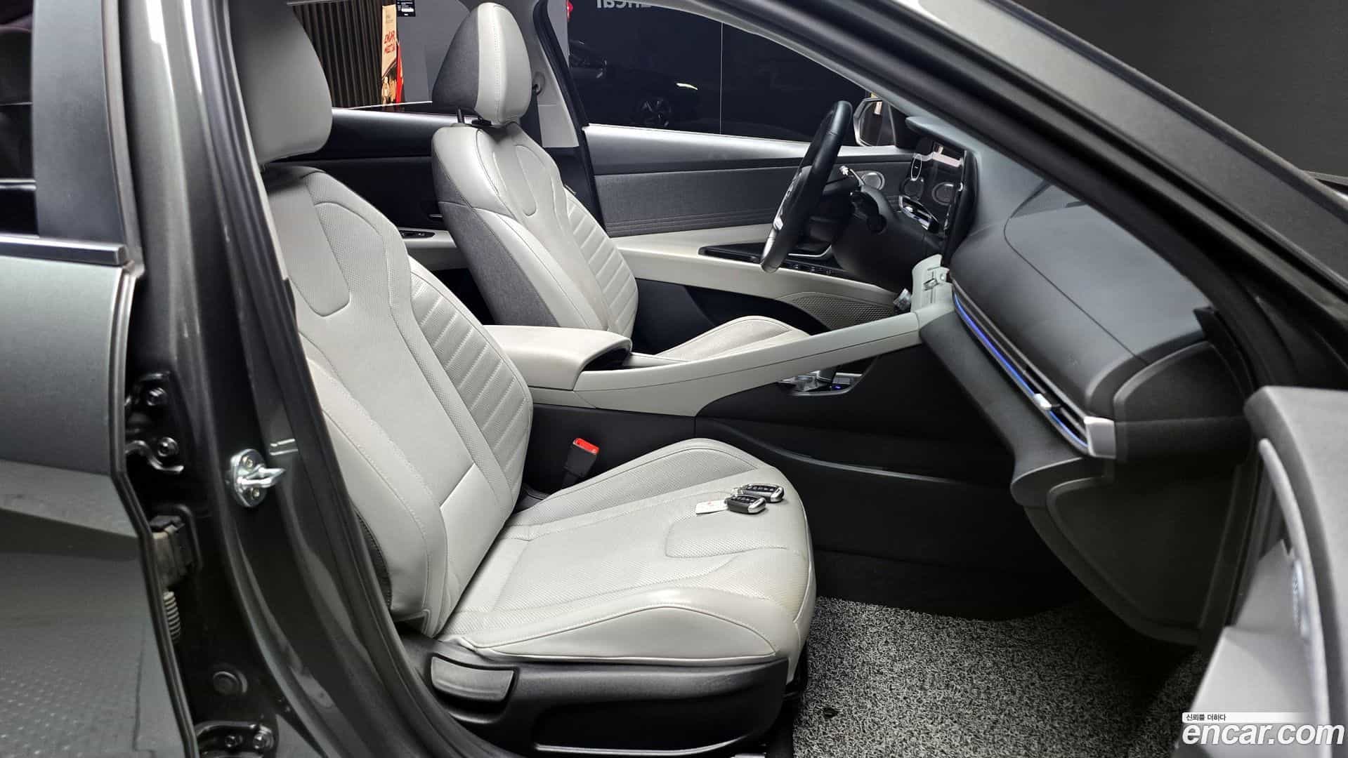 AVANTE Hyundai 2020.6-INNER-036