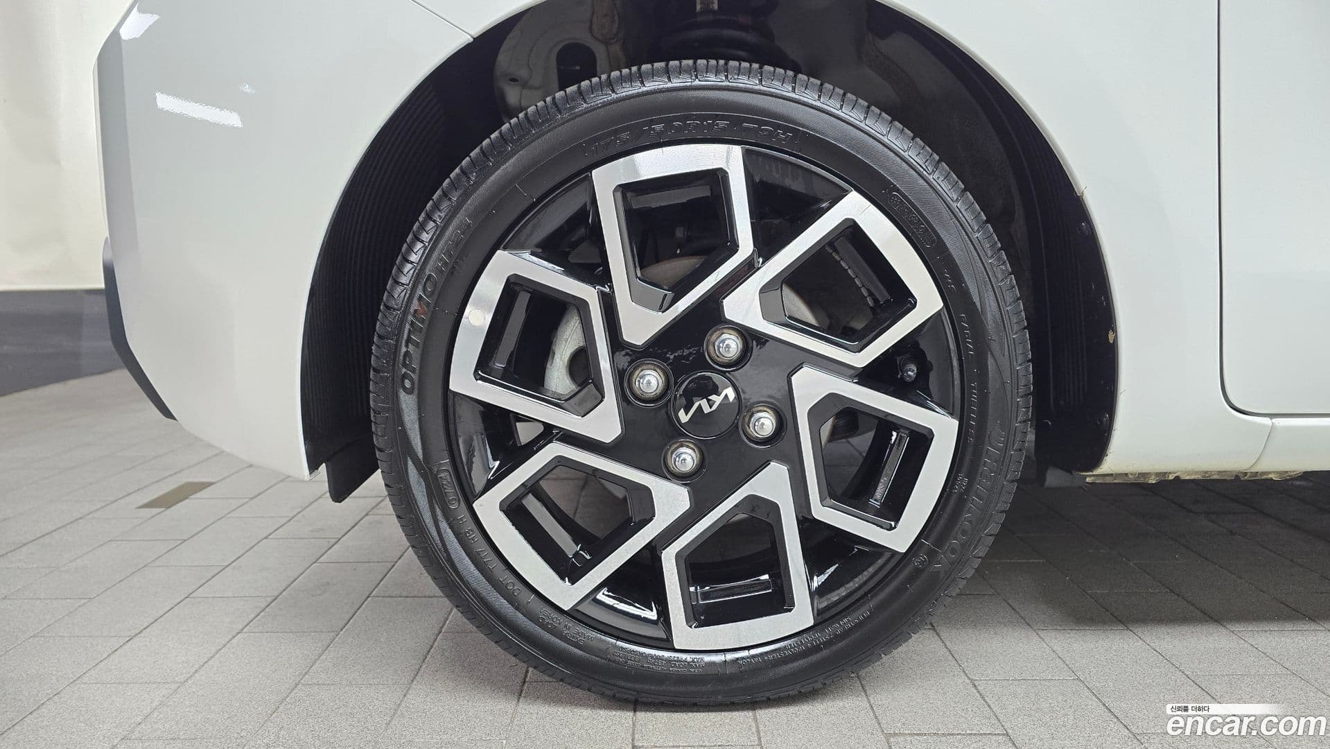 Main__Slider__Photo:RAY Kia 2024.3-4
