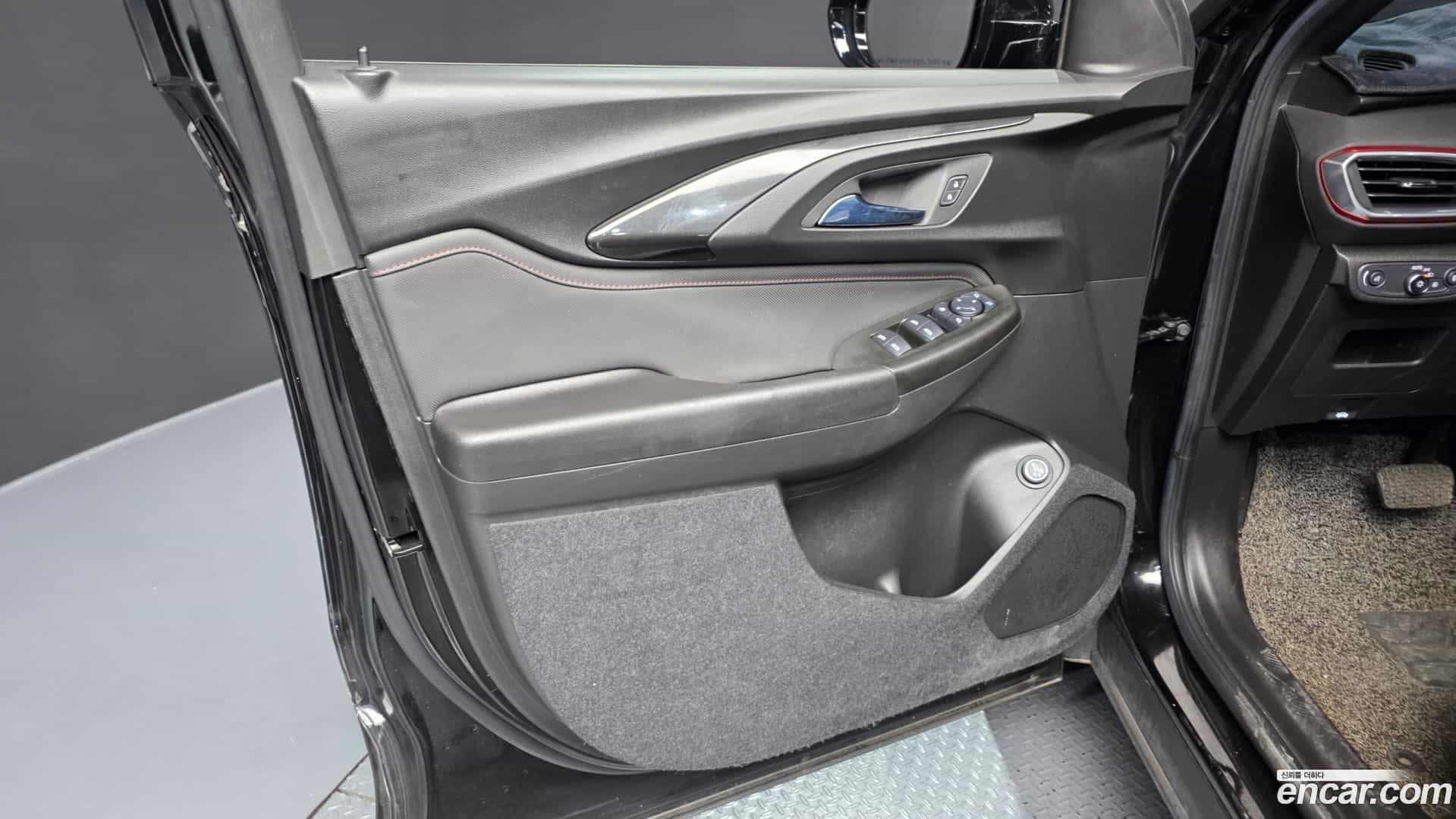 Trailblazer Chevrolet 2022.4-INNER-034