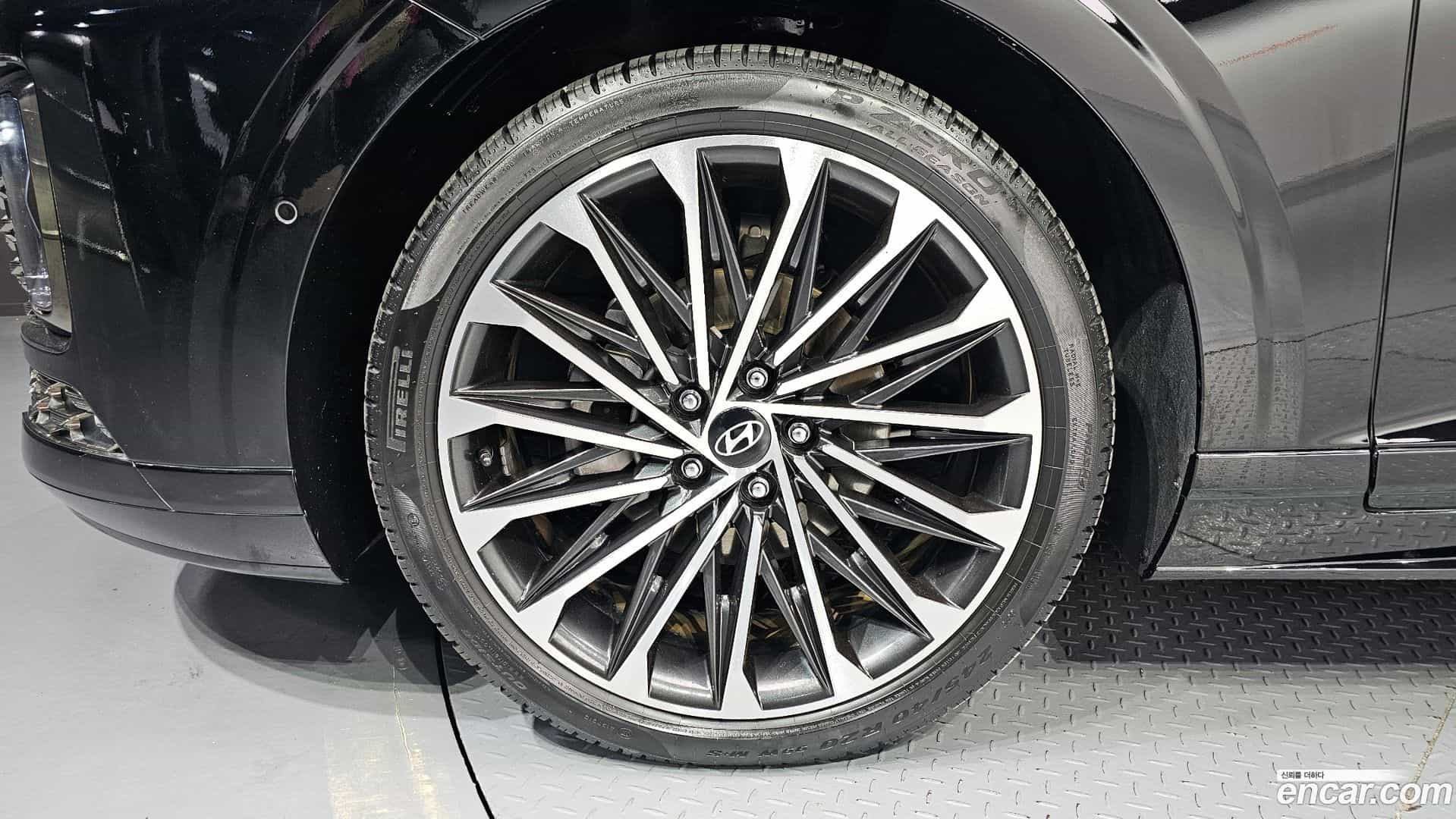 Grandeur Hyundai 2023.11-OUTER-005
