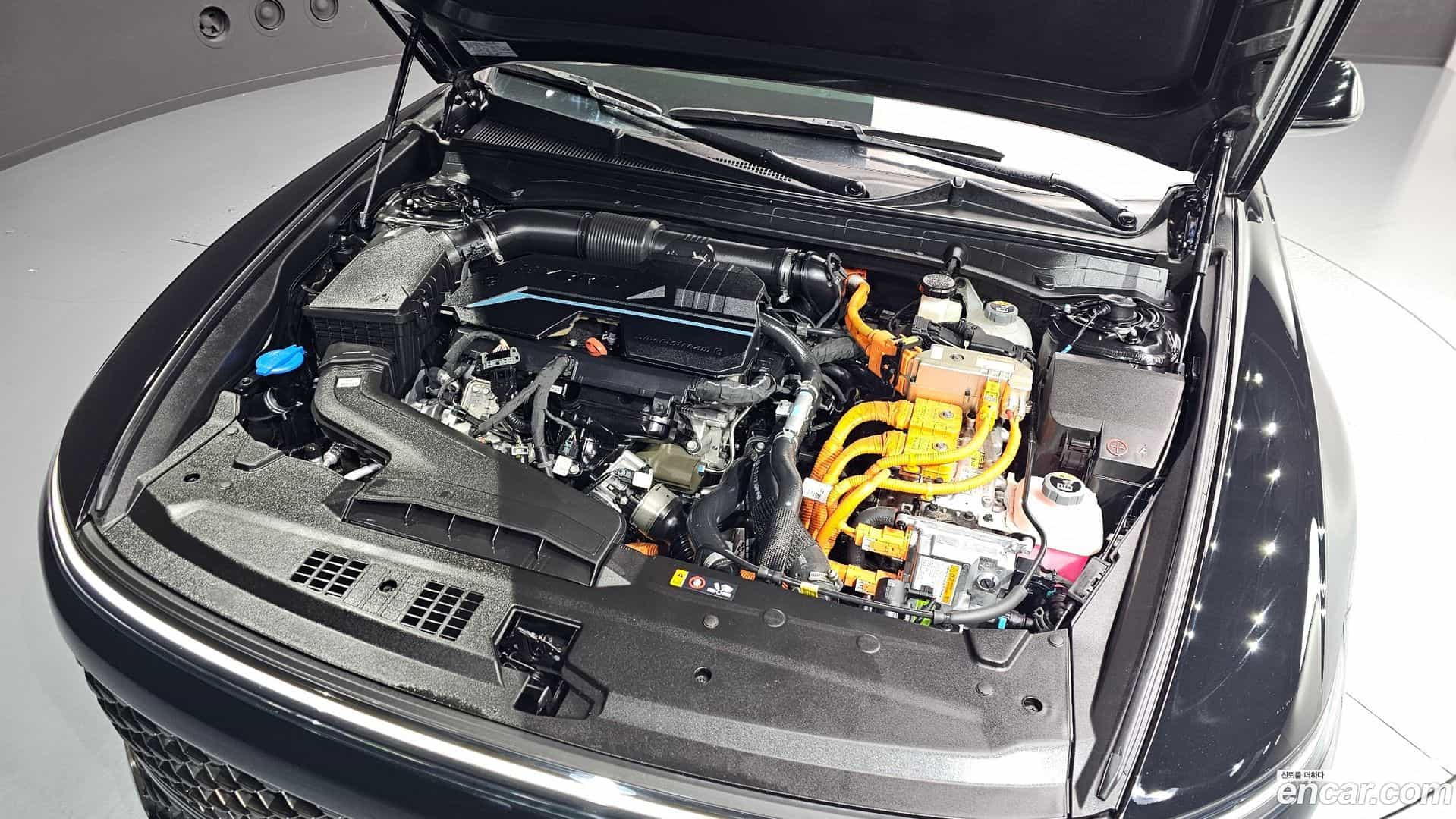 Grandeur Hyundai 2023.11-OUTER-006