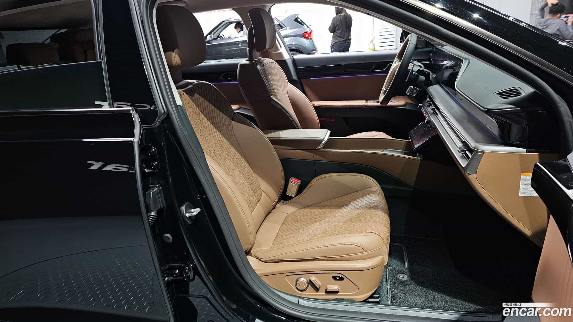 Grandeur Hyundai 2023.11-INNER-010