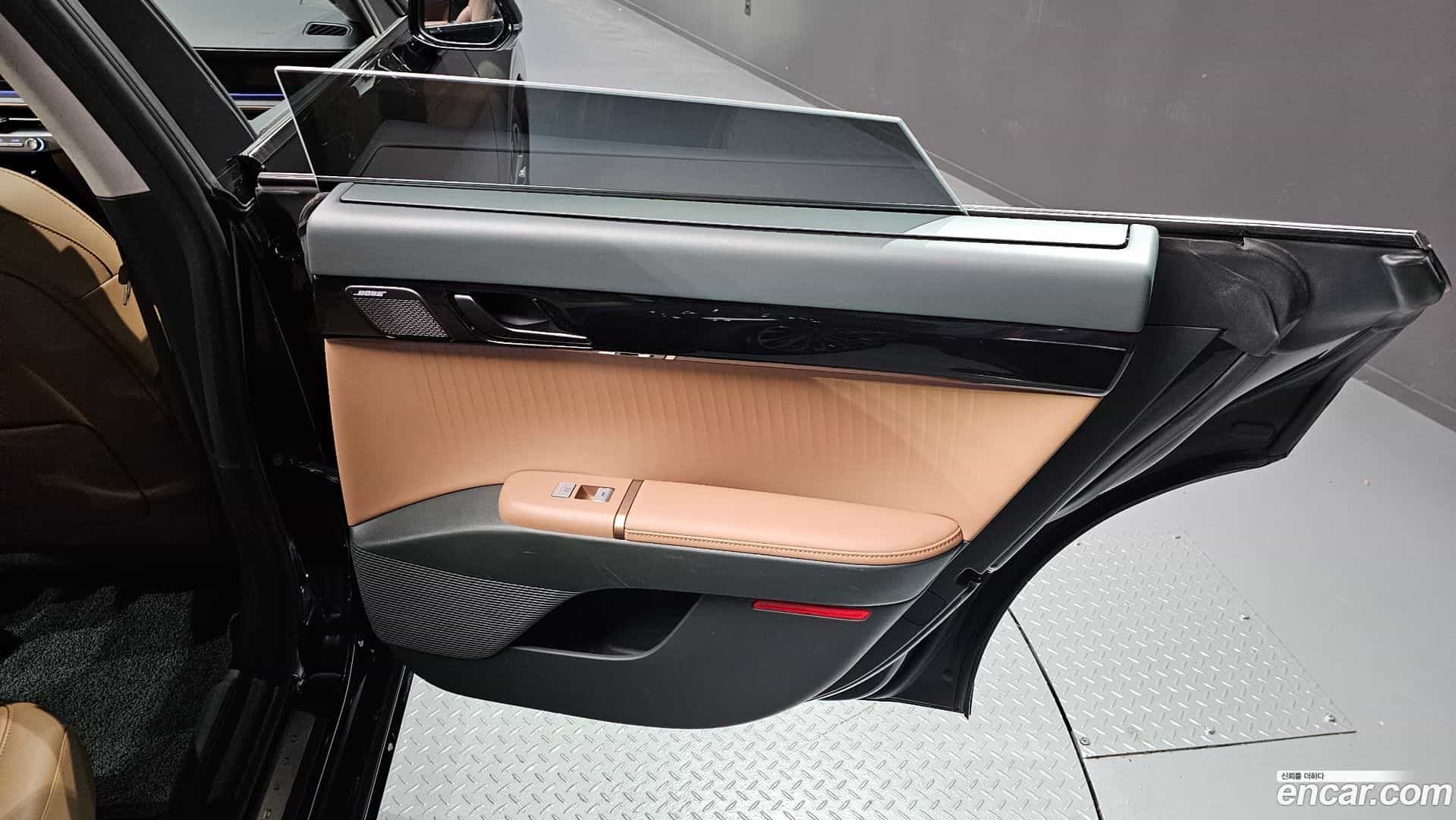 Grandeur Hyundai 2023.11-INNER-035