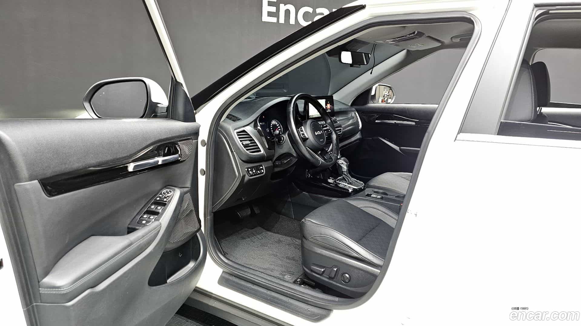 Seltos Kia 2021.11-INNER-010