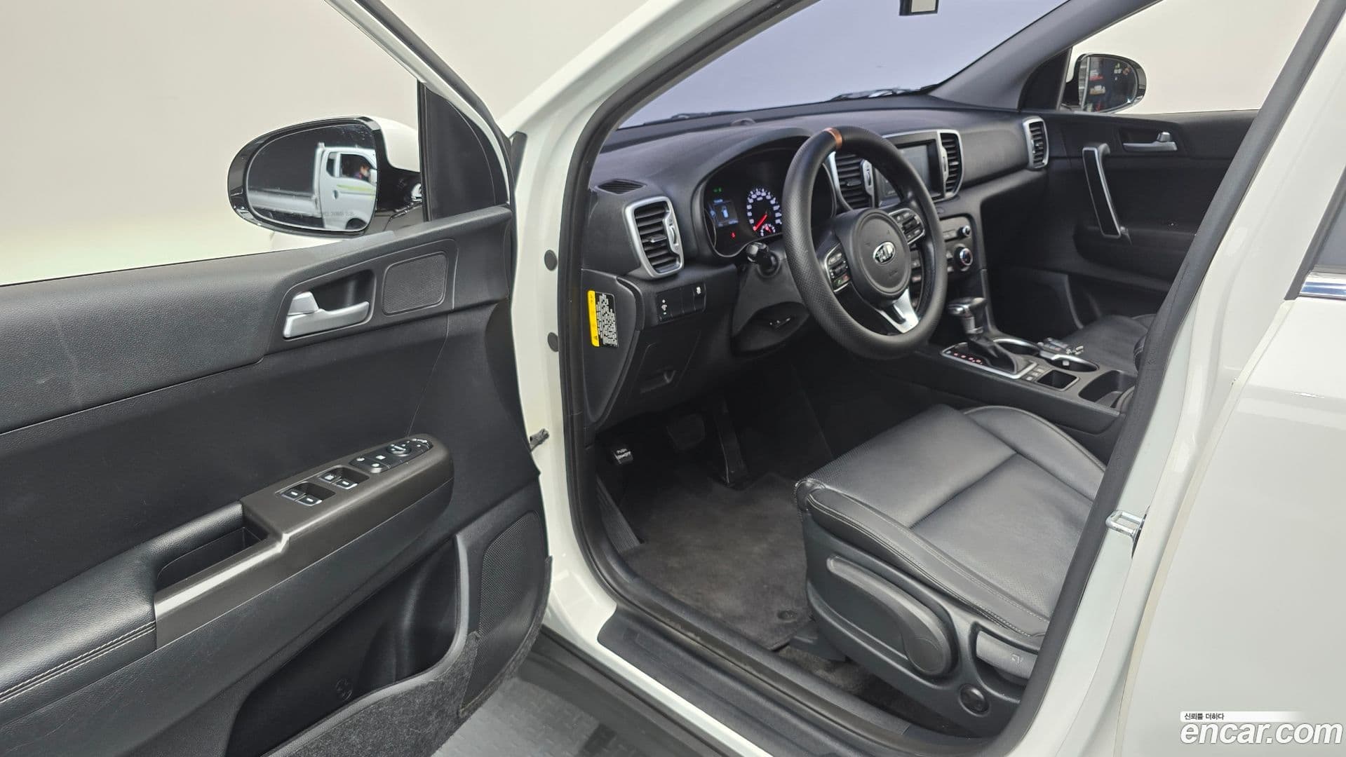 Main__Slider__Photo:Sportage Kia 2016.2-9