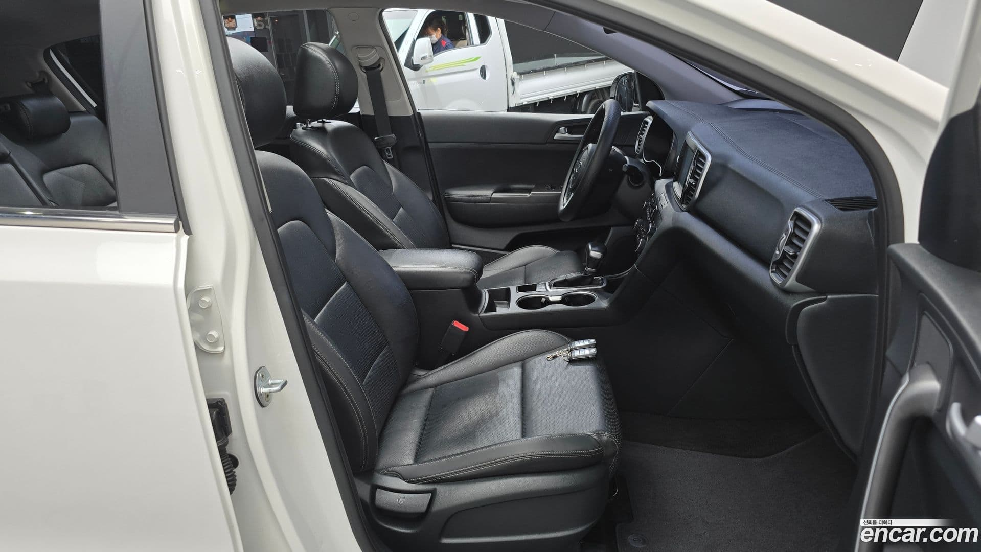 Main__Slider__Photo:Sportage Kia 2016.2-10