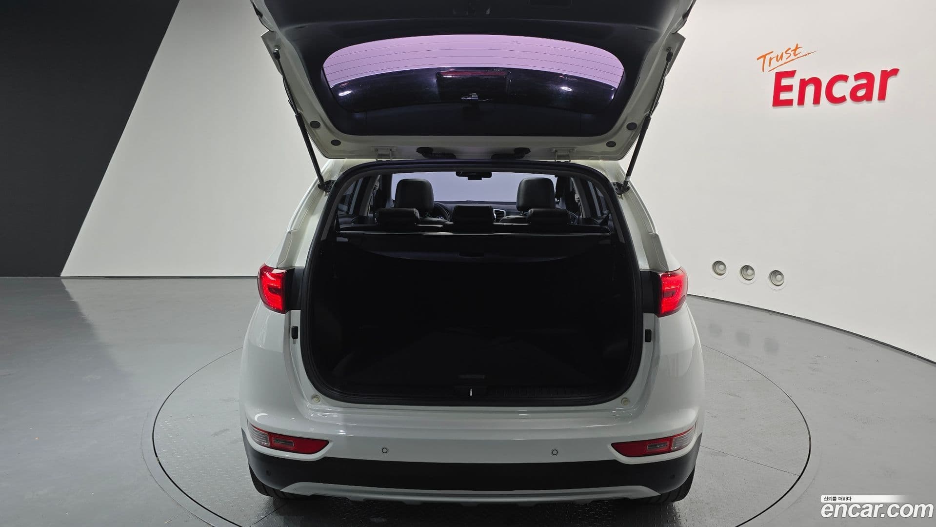 Main__Slider__Photo:Sportage Kia 2016.2-19