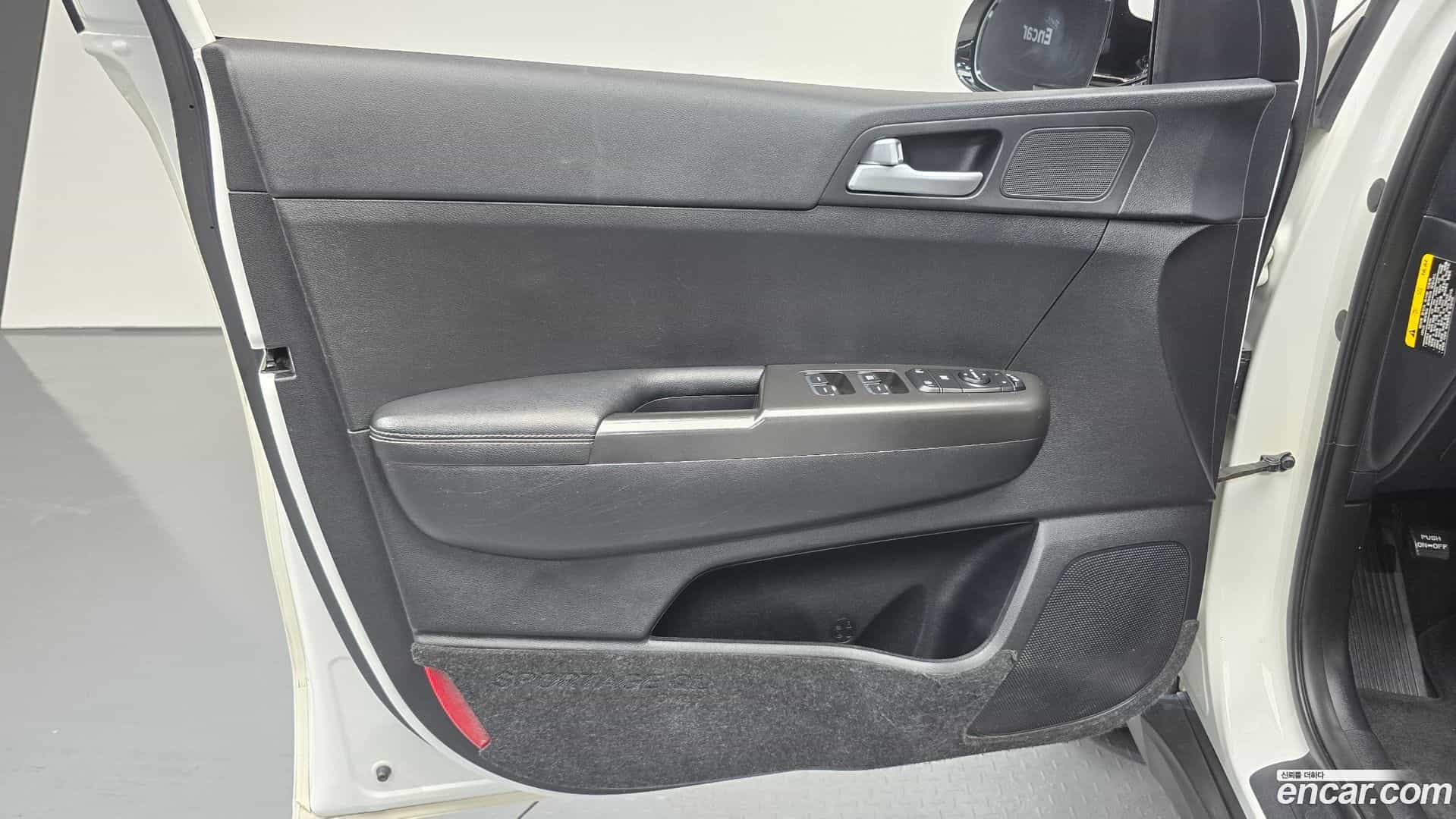 Sportage Kia 2016.2-INNER-034
