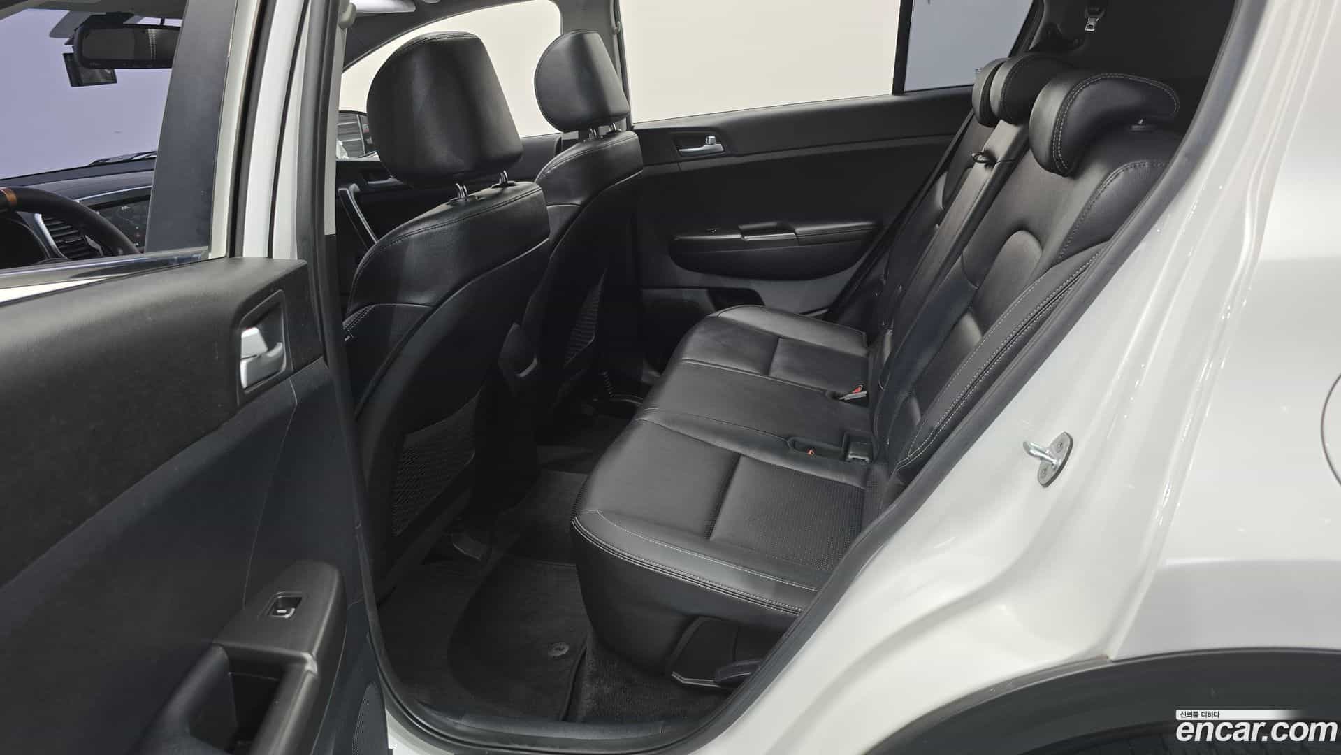 Sportage Kia 2016.2-INNER-036