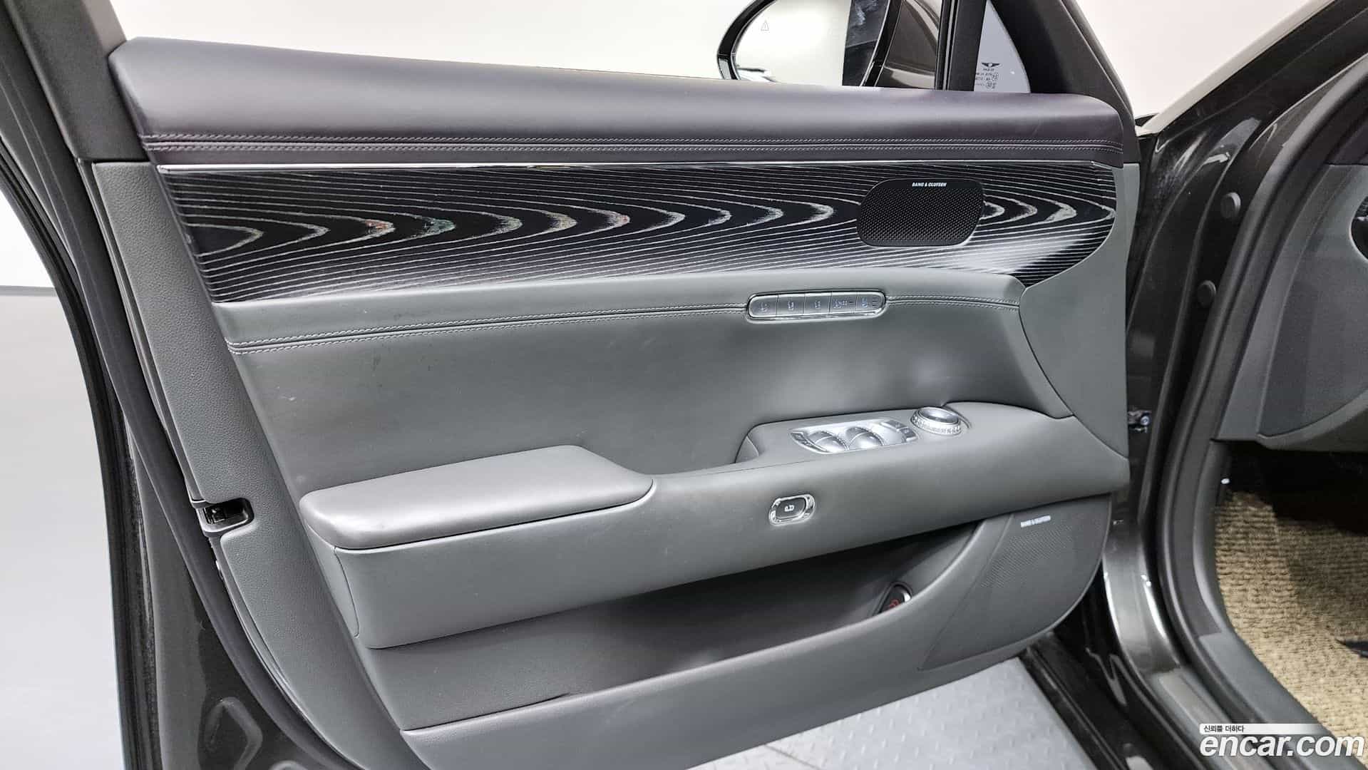 G90 Genesis 2022.7-INNER-034