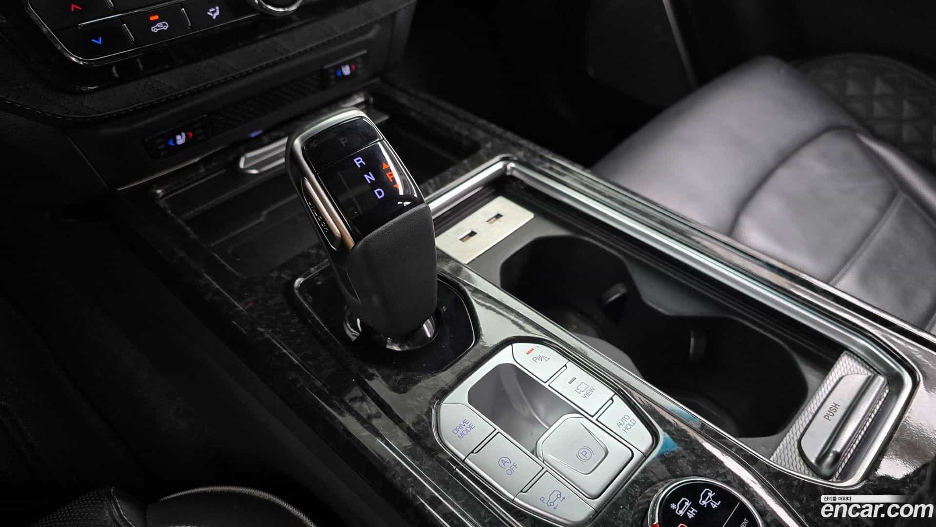 Rexton KG Mobility 2020.10-INNER-009