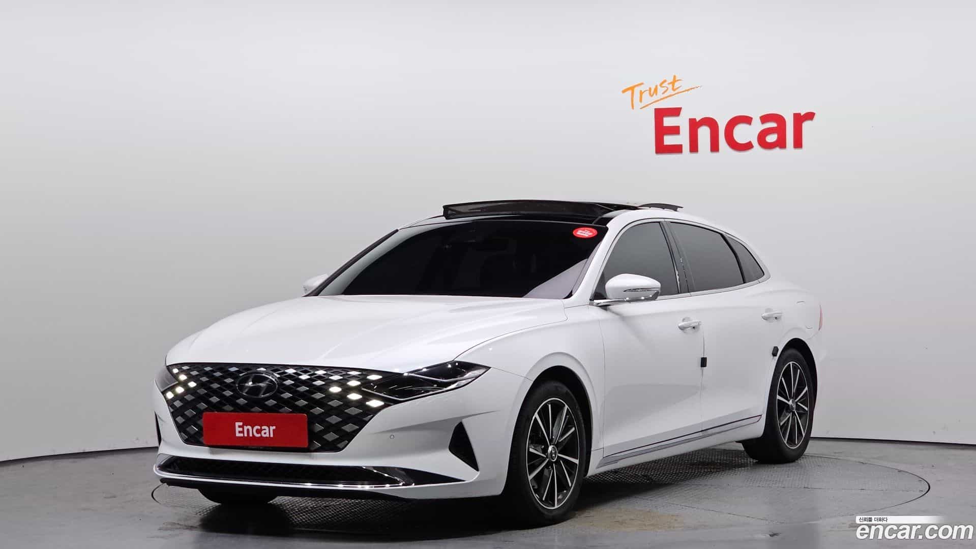 Grandeur Hyundai 2020.1-OUTER-001