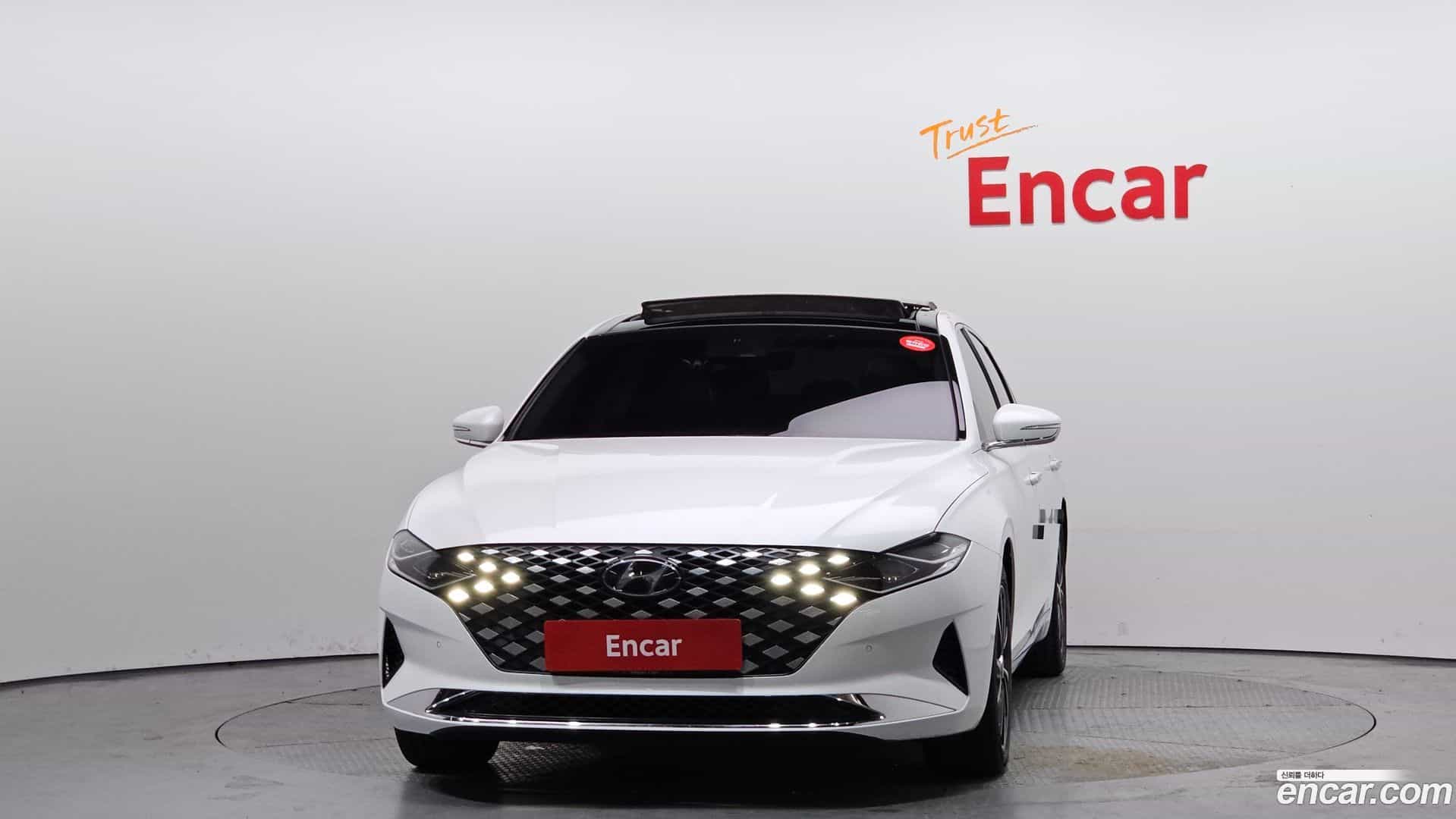 Grandeur Hyundai 2020.1-OUTER-003