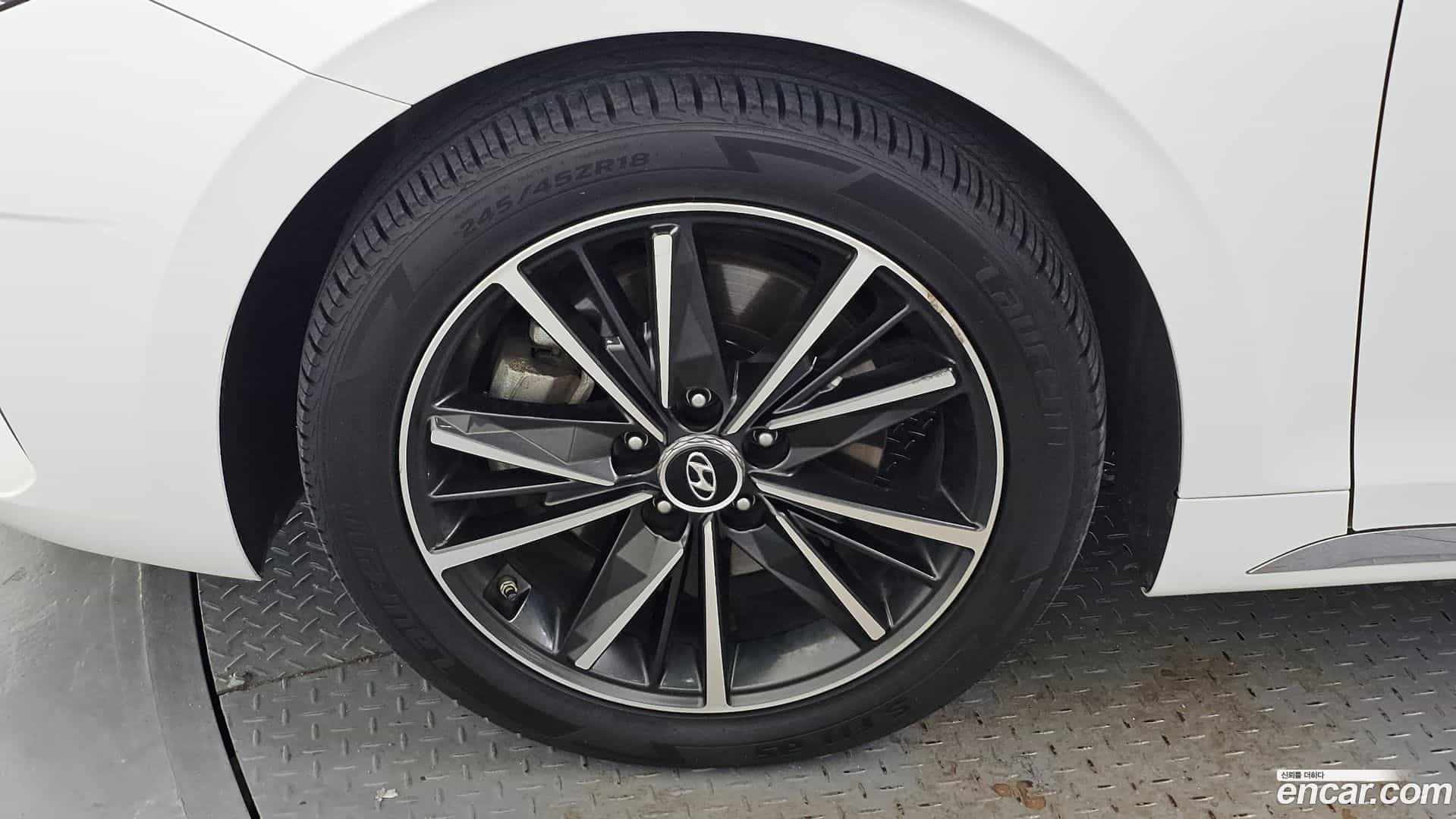 Grandeur Hyundai 2020.1-OUTER-005