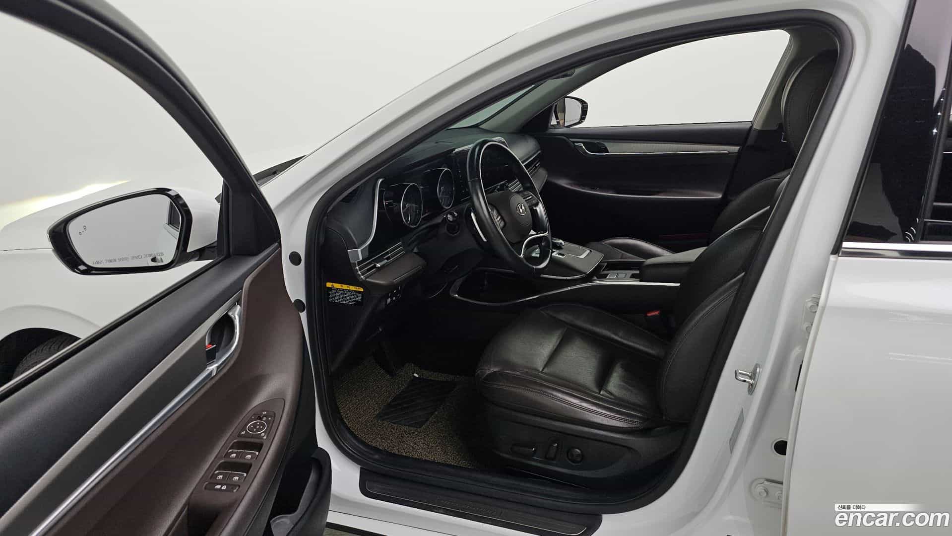 Grandeur Hyundai 2020.1-INNER-010