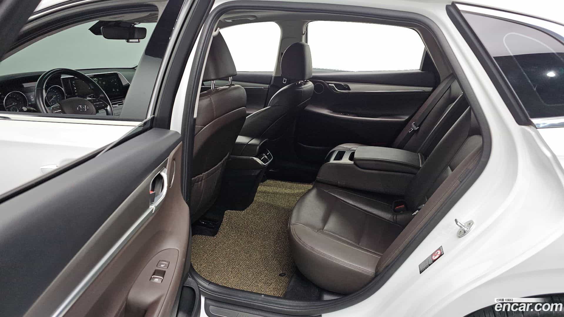 Grandeur Hyundai 2020.1-OPTION-015