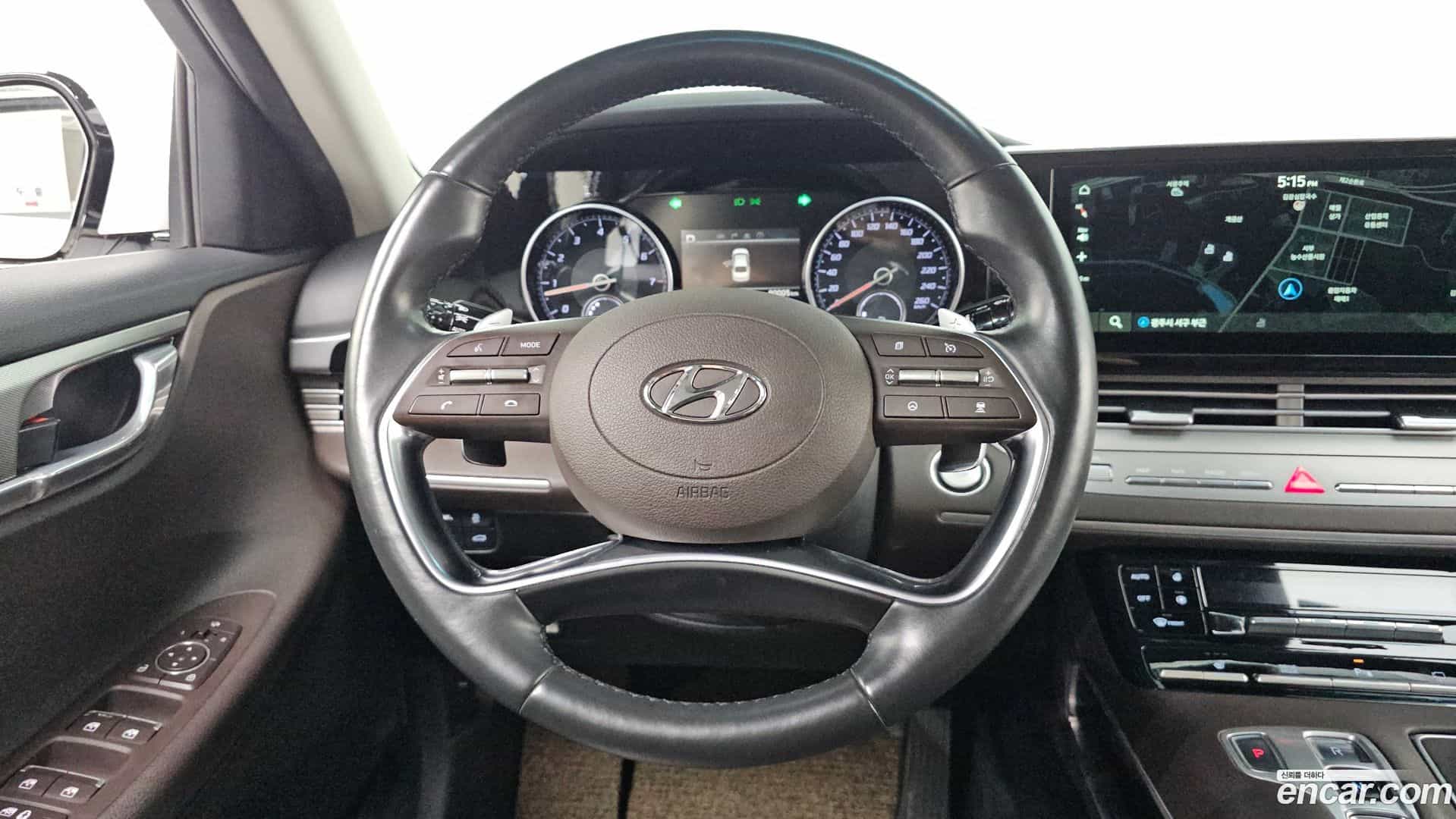 Grandeur Hyundai 2020.1-OPTION-018