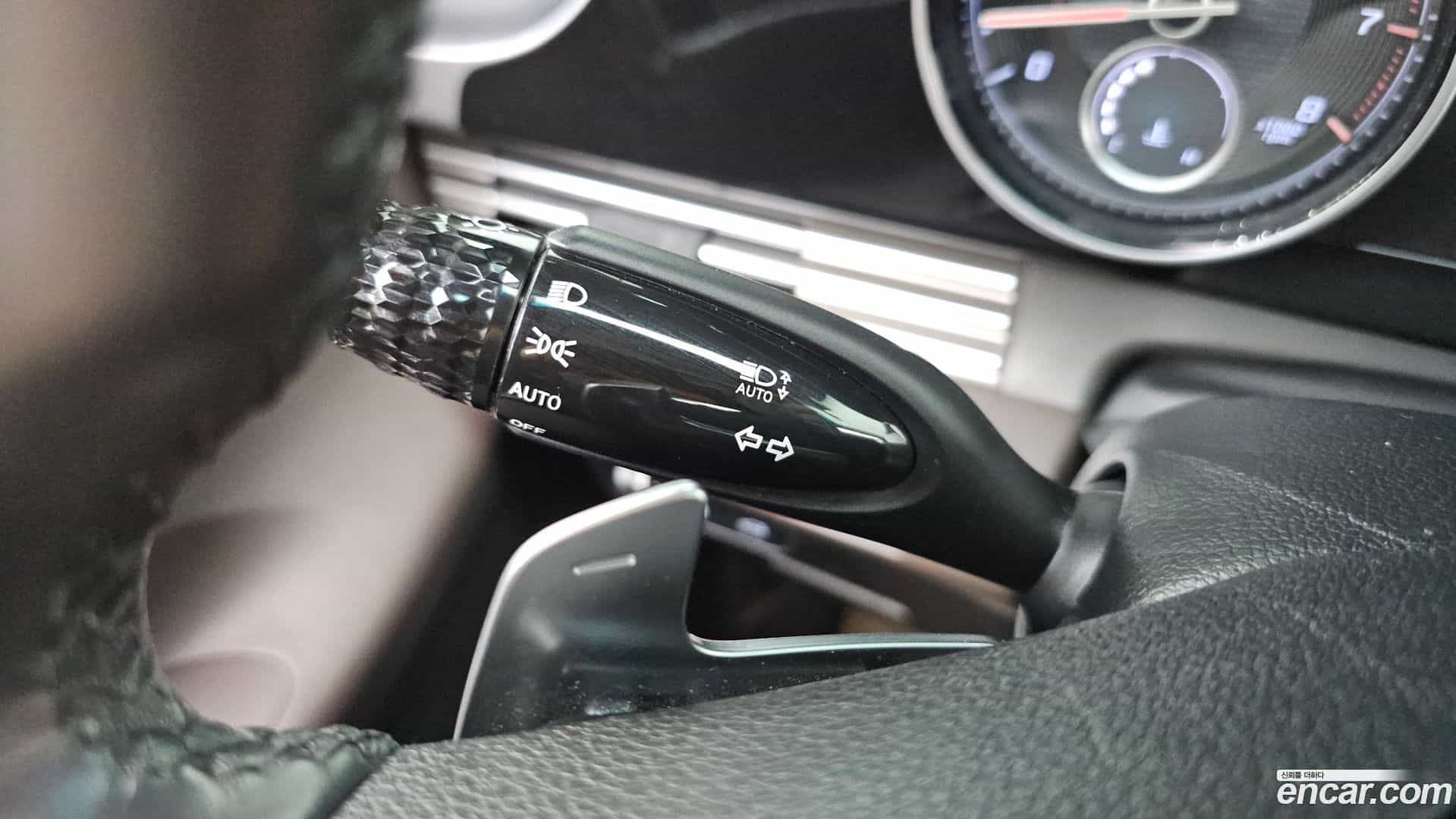 Grandeur Hyundai 2020.1-OPTION-022