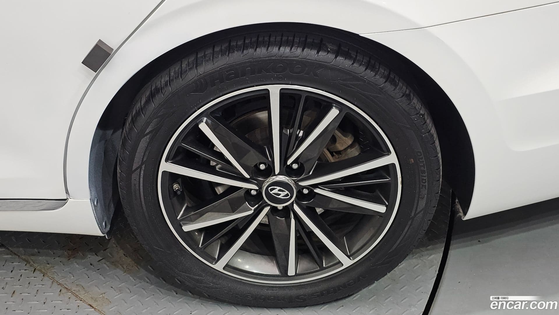 Main__Slider__Photo:Grandeur Hyundai 2020.1-20