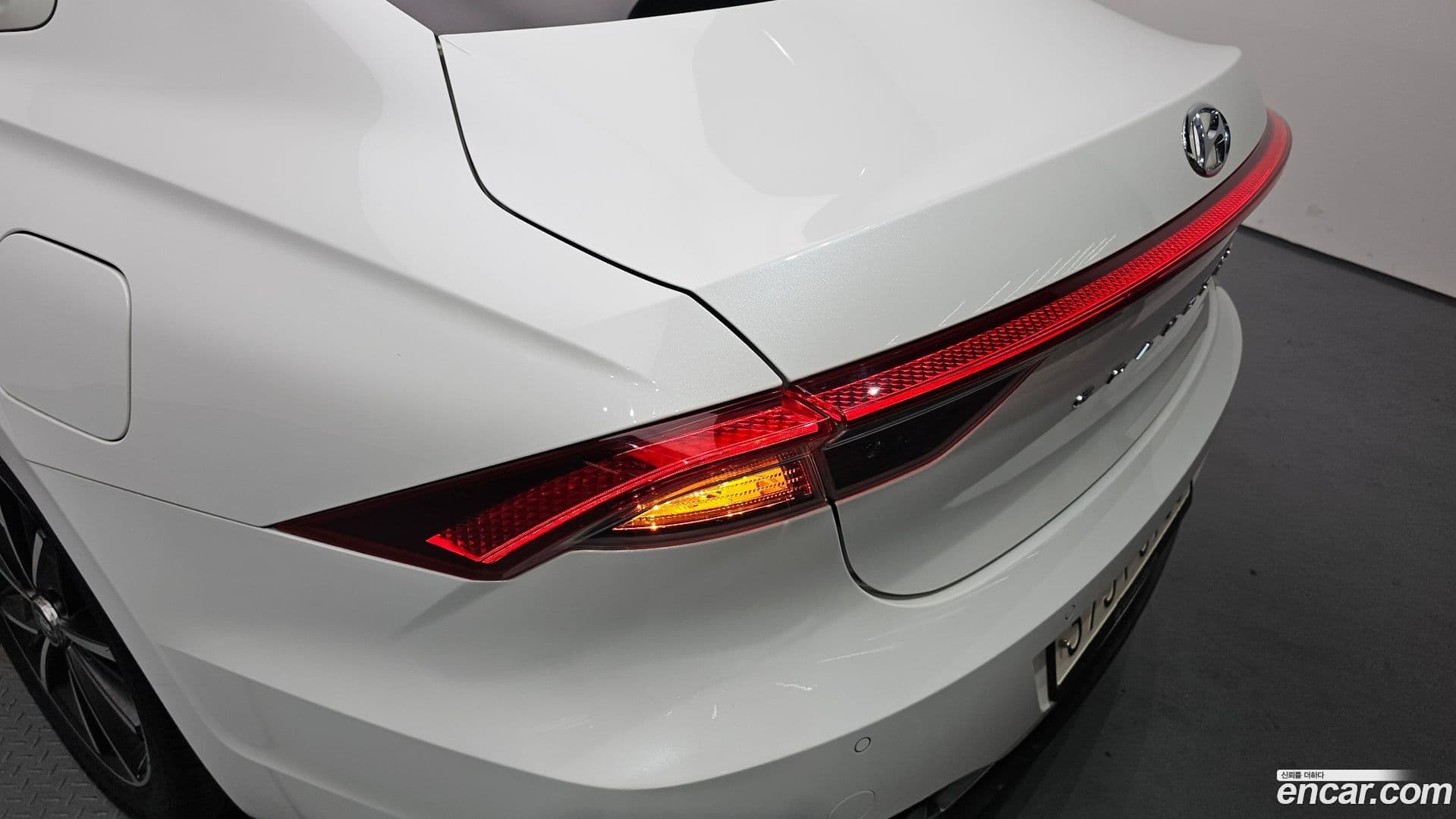 Main__Slider__Photo:Grandeur Hyundai 2020.1-22