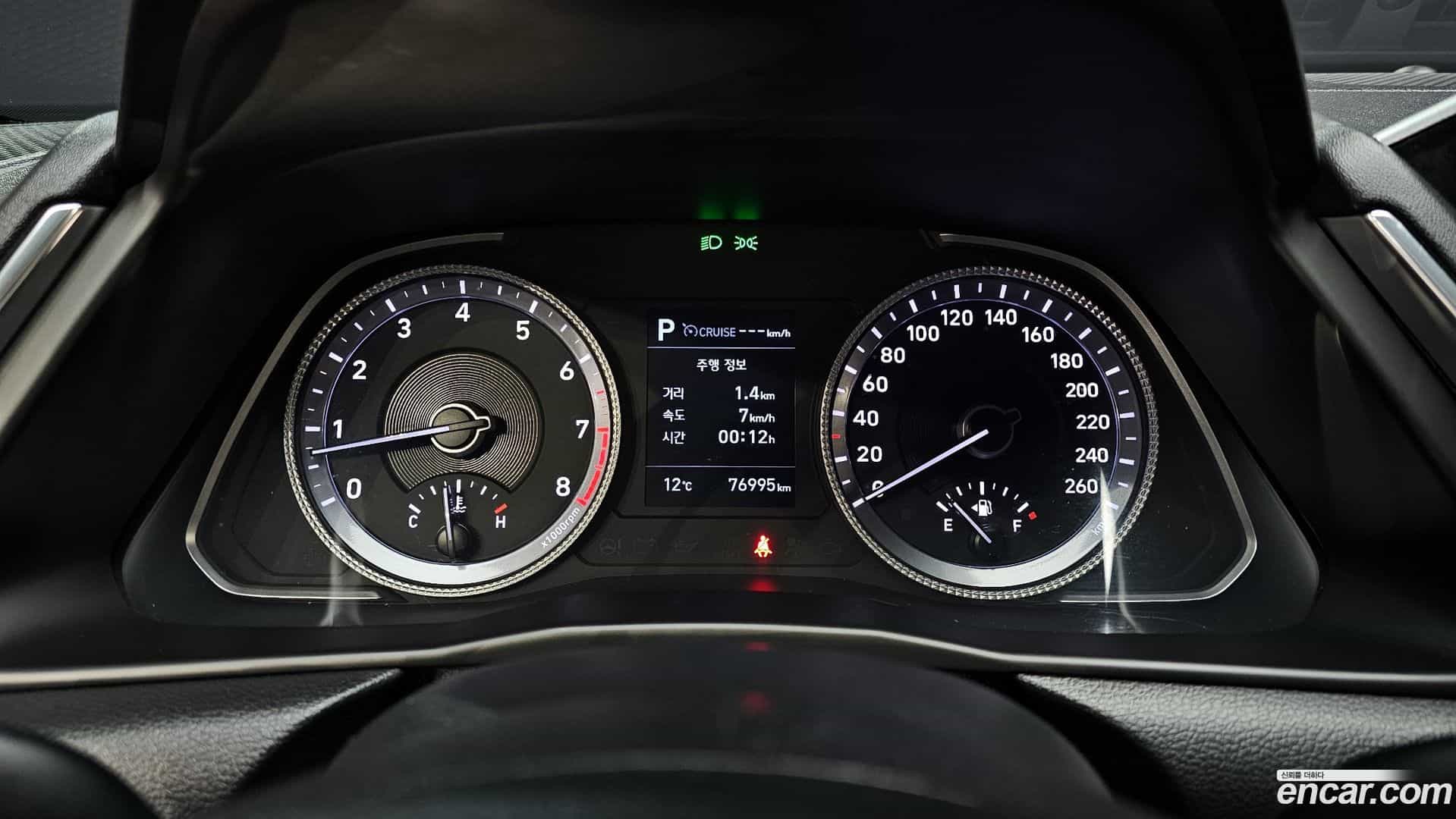 Sonata Hyundai 2019.3-INNER-008