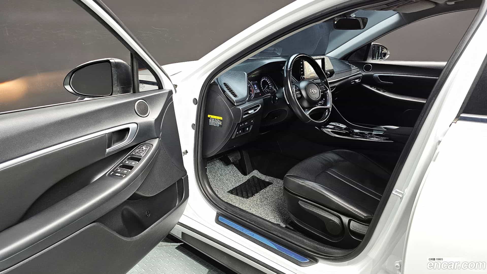 Sonata Hyundai 2019.3-INNER-010