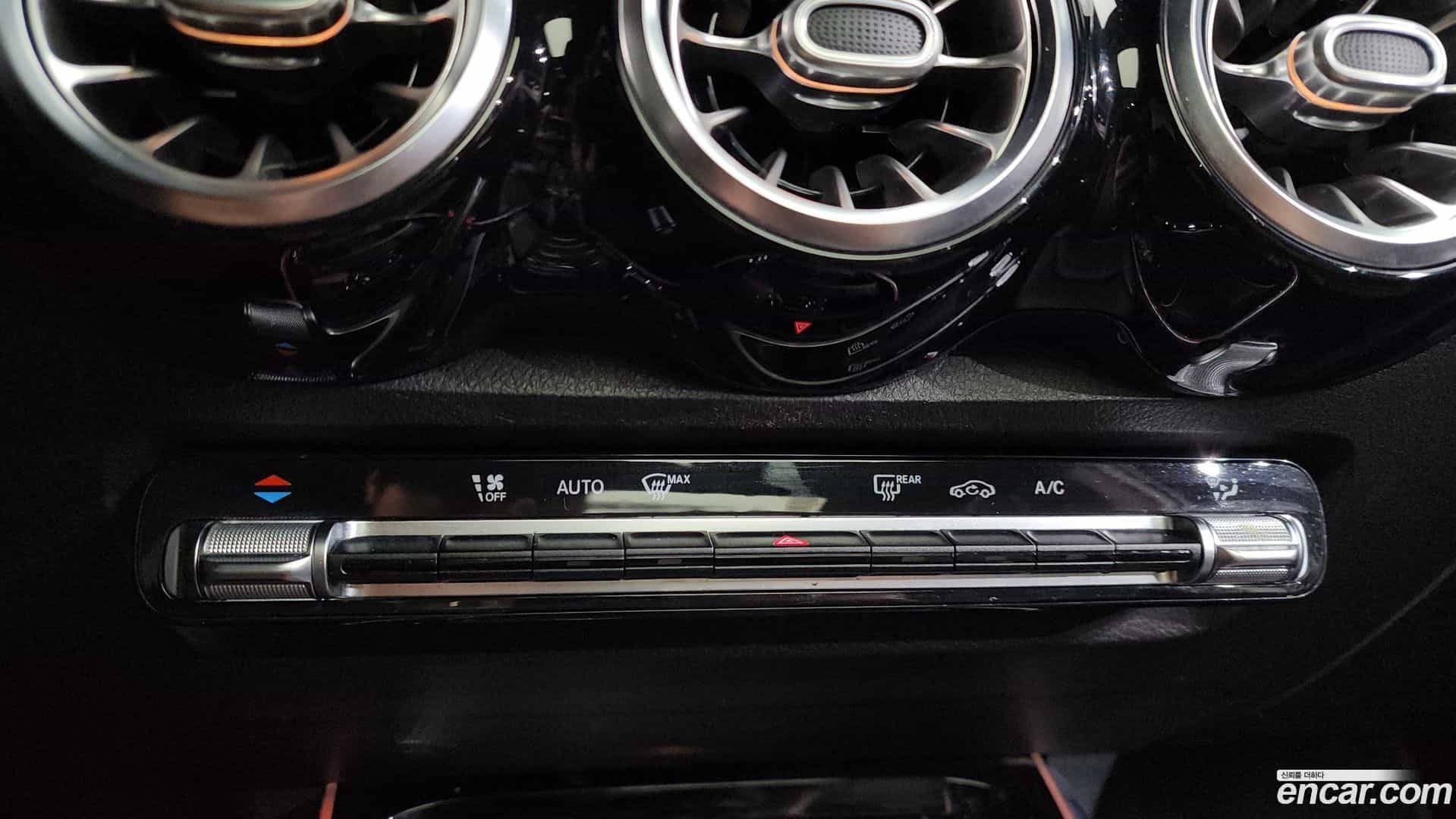 GLB-Class Mercedes-Benz 2021.1-OPTION-016