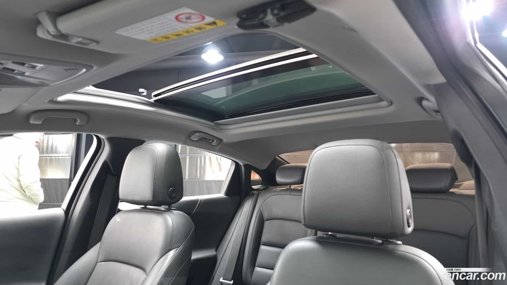 Malibu Chevrolet 2019.9-OPTION-021