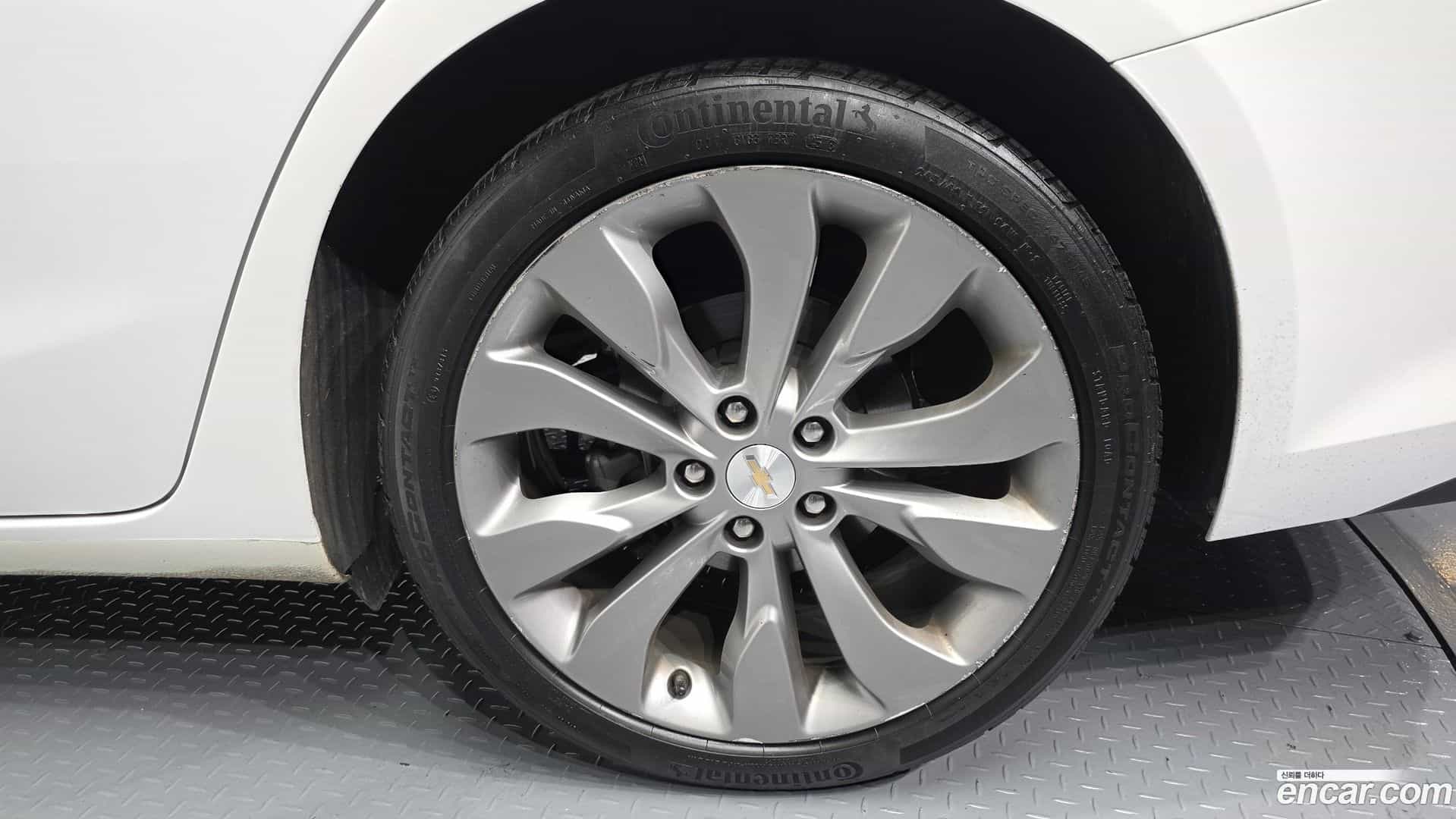 Malibu Chevrolet 2019.9-OUTER-031