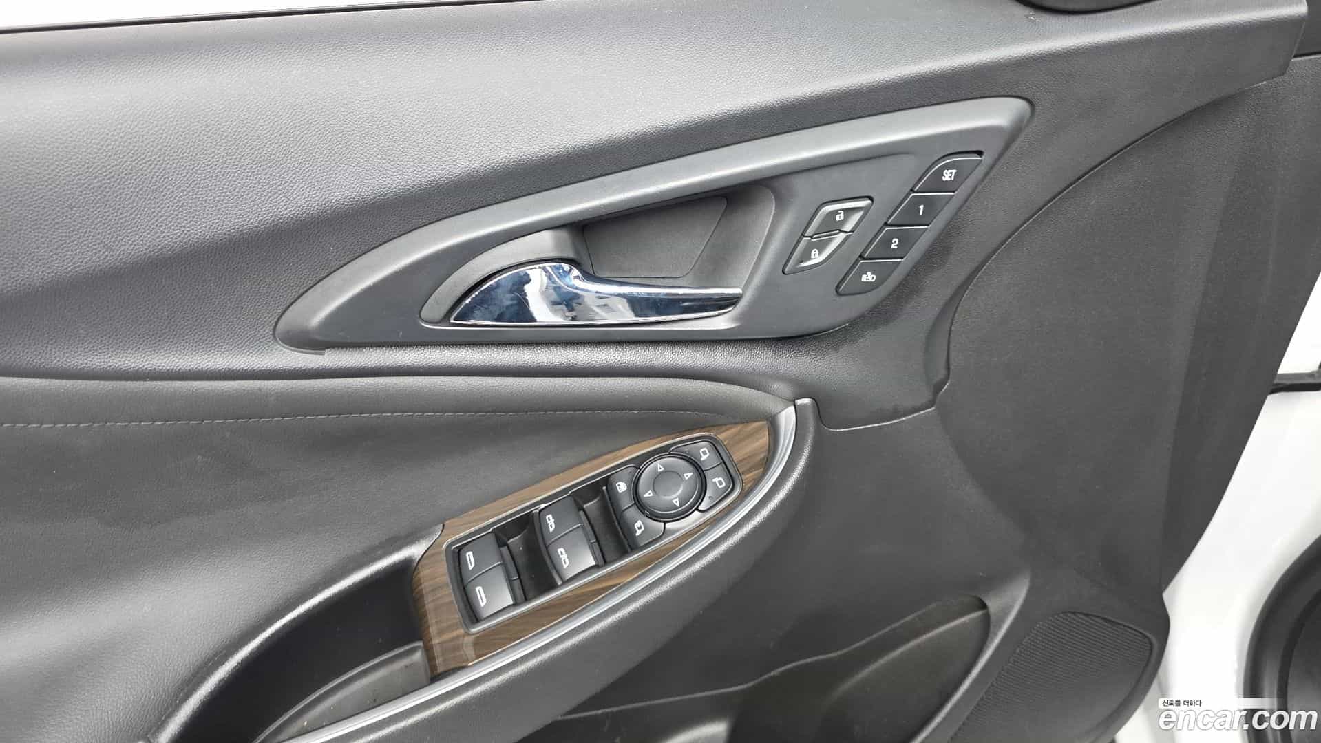 Malibu Chevrolet 2019.9-OPTION-043