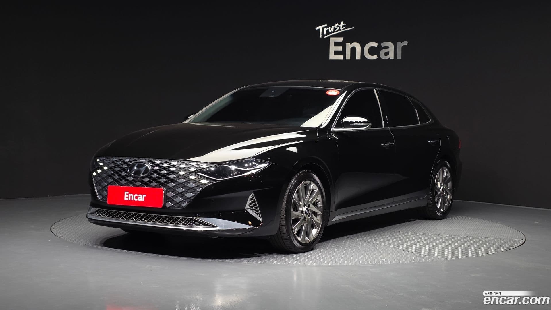 Main__Slider__Photo:Grandeur Hyundai 2021.2-0