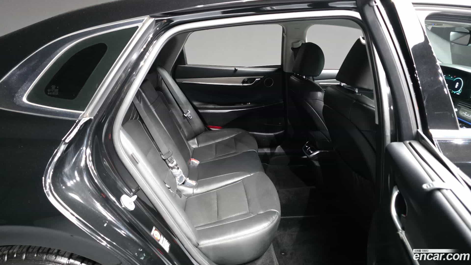 Grandeur Hyundai 2021.2-OPTION-016