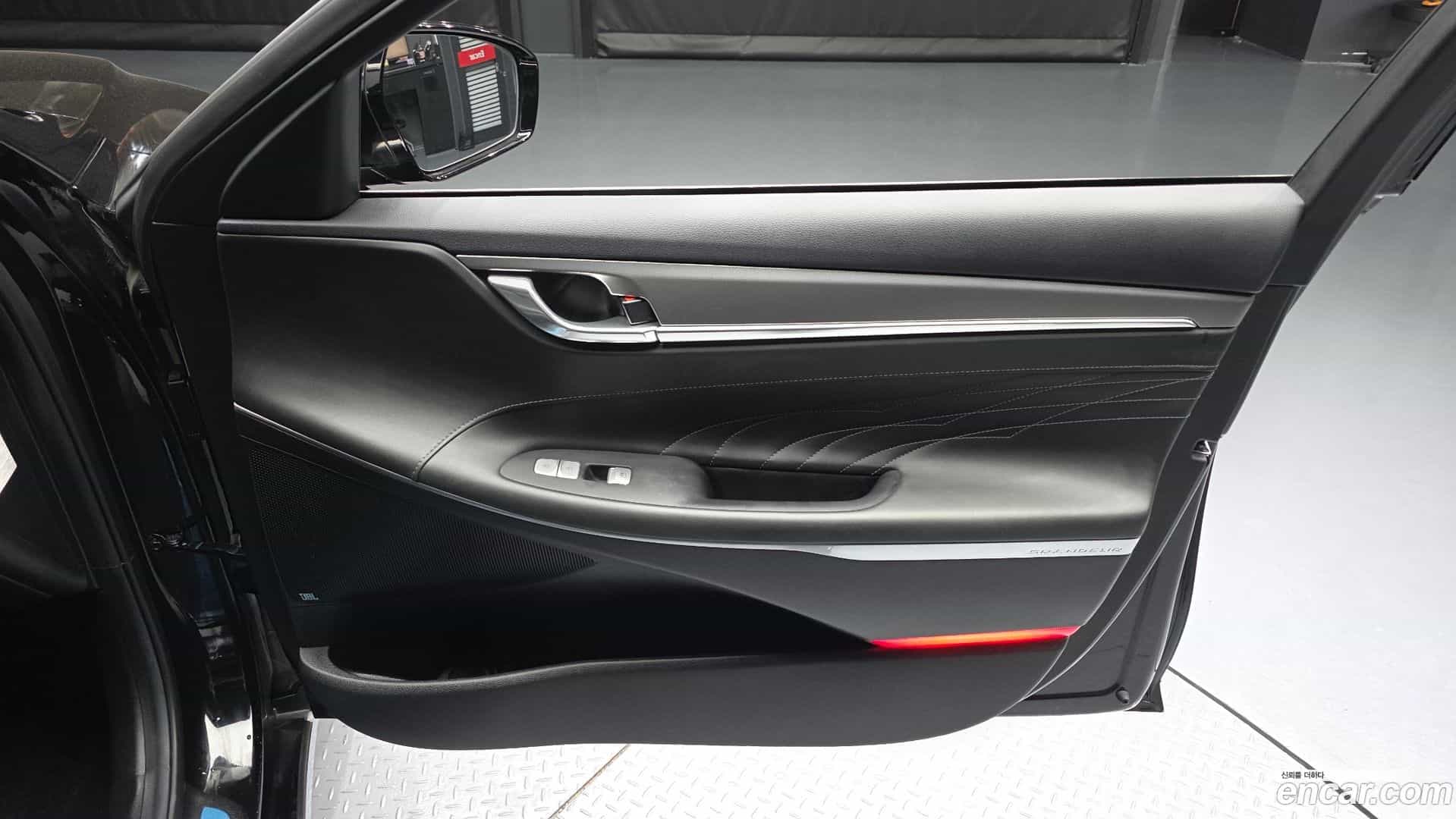 Grandeur Hyundai 2021.2-INNER-034