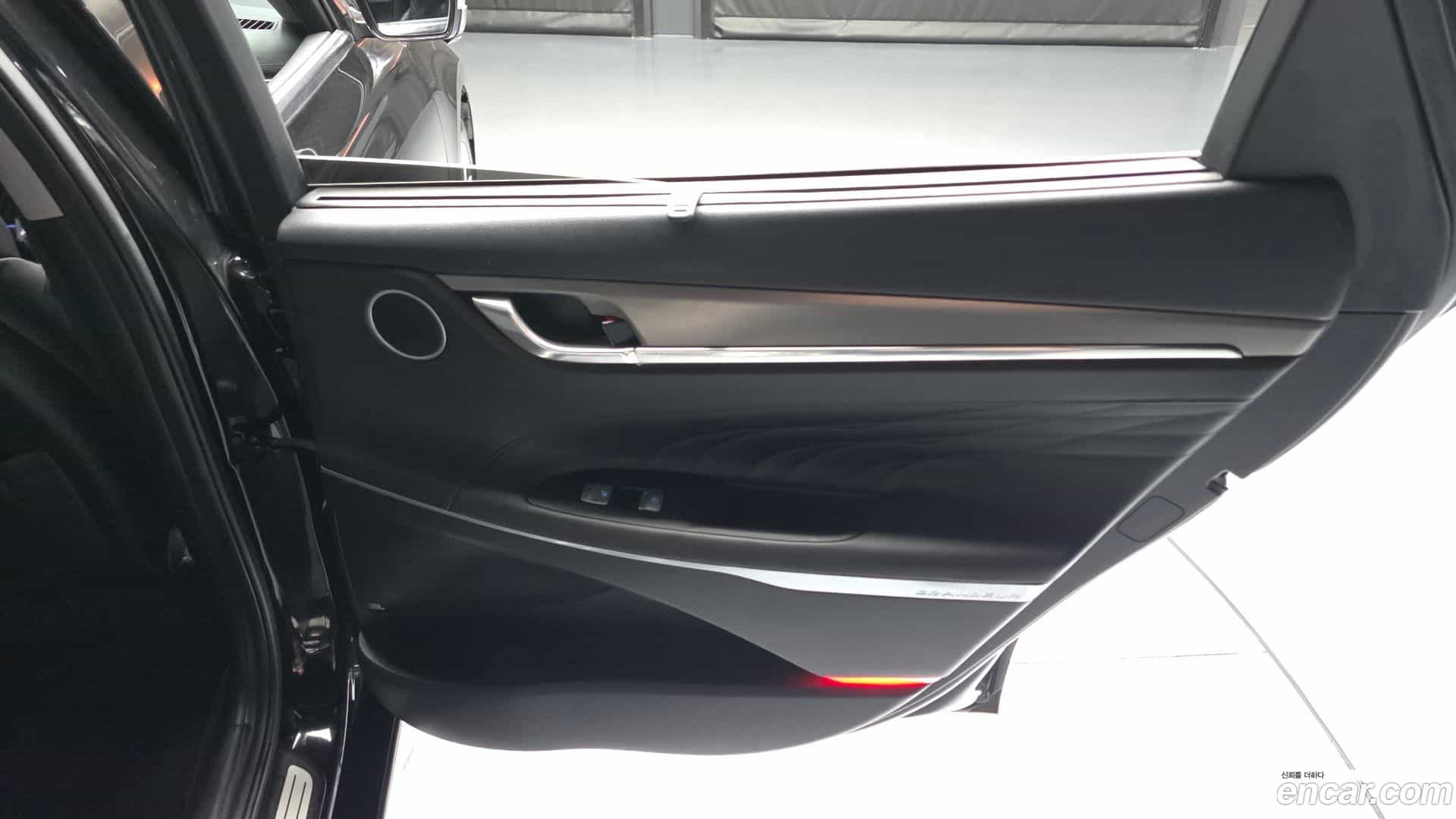 Grandeur Hyundai 2021.2-INNER-035