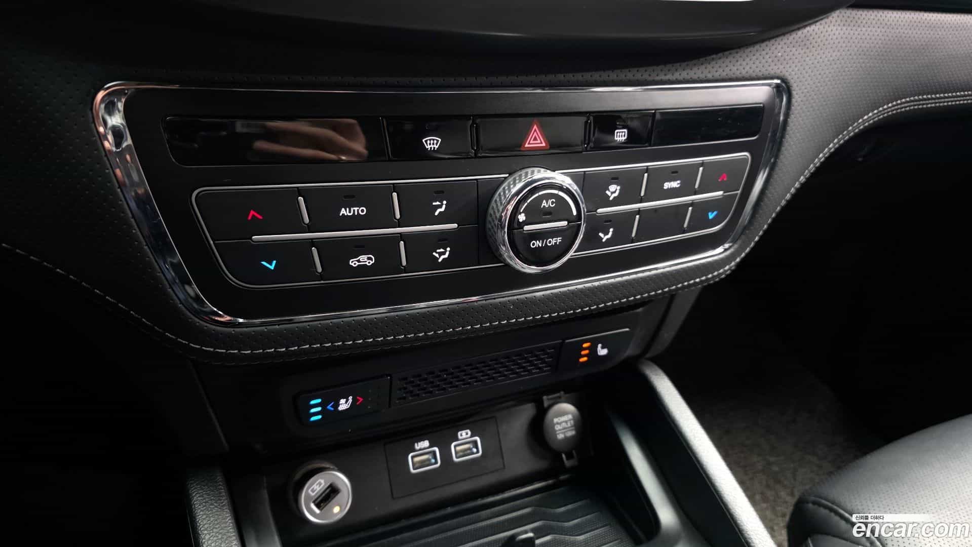 Rexton KG Mobility 2022.8-OPTION-021