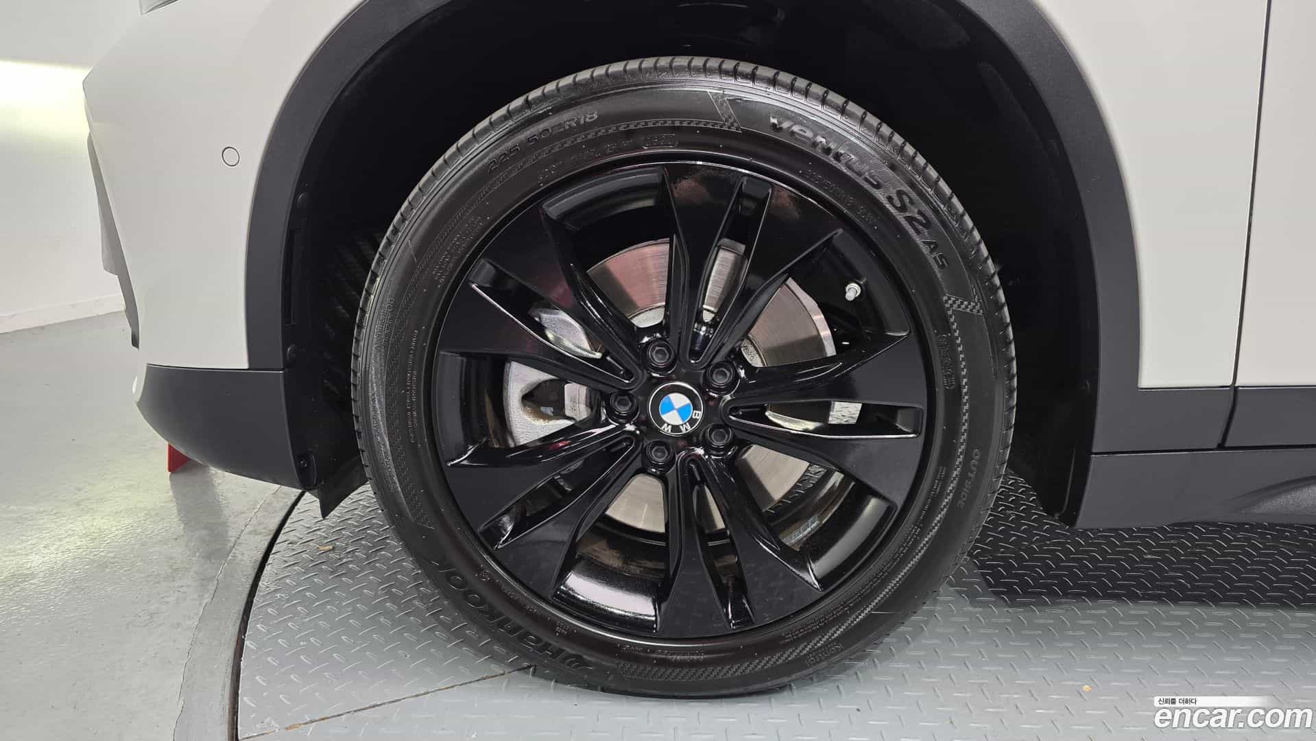 X1 BMW 2020.5-OUTER-005