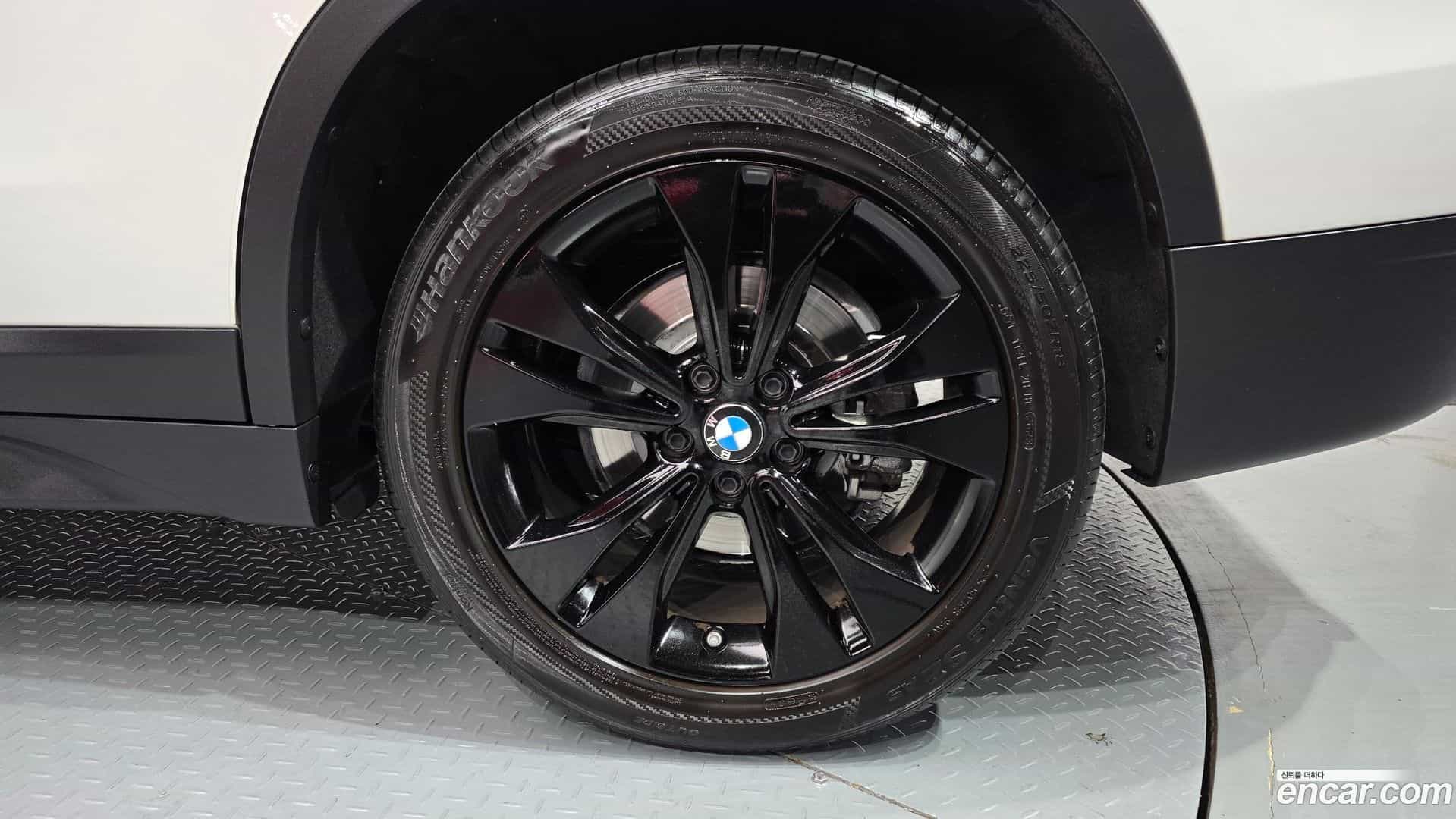 X1 BMW 2020.5-OUTER-031