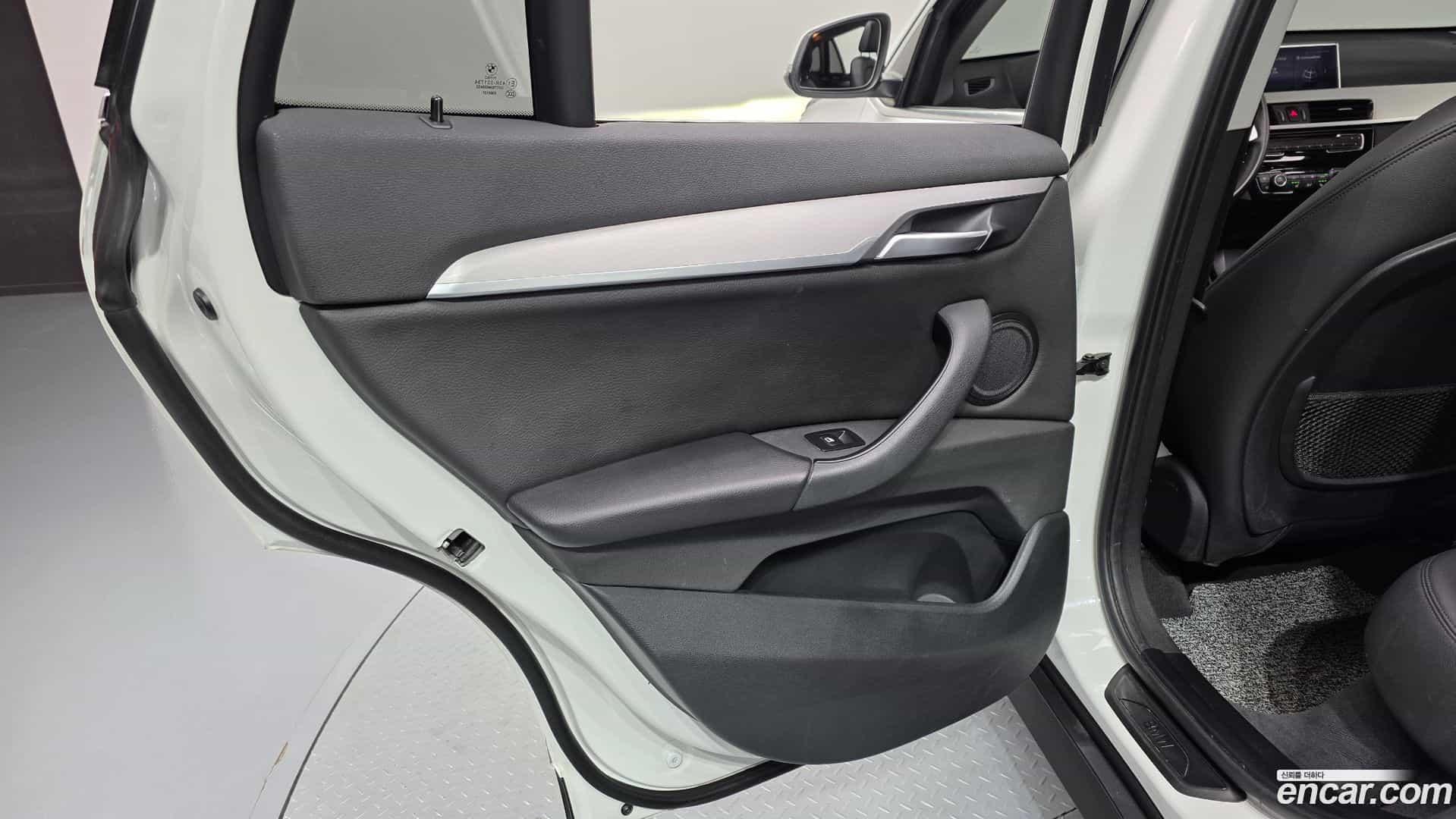 X1 BMW 2020.5-INNER-035