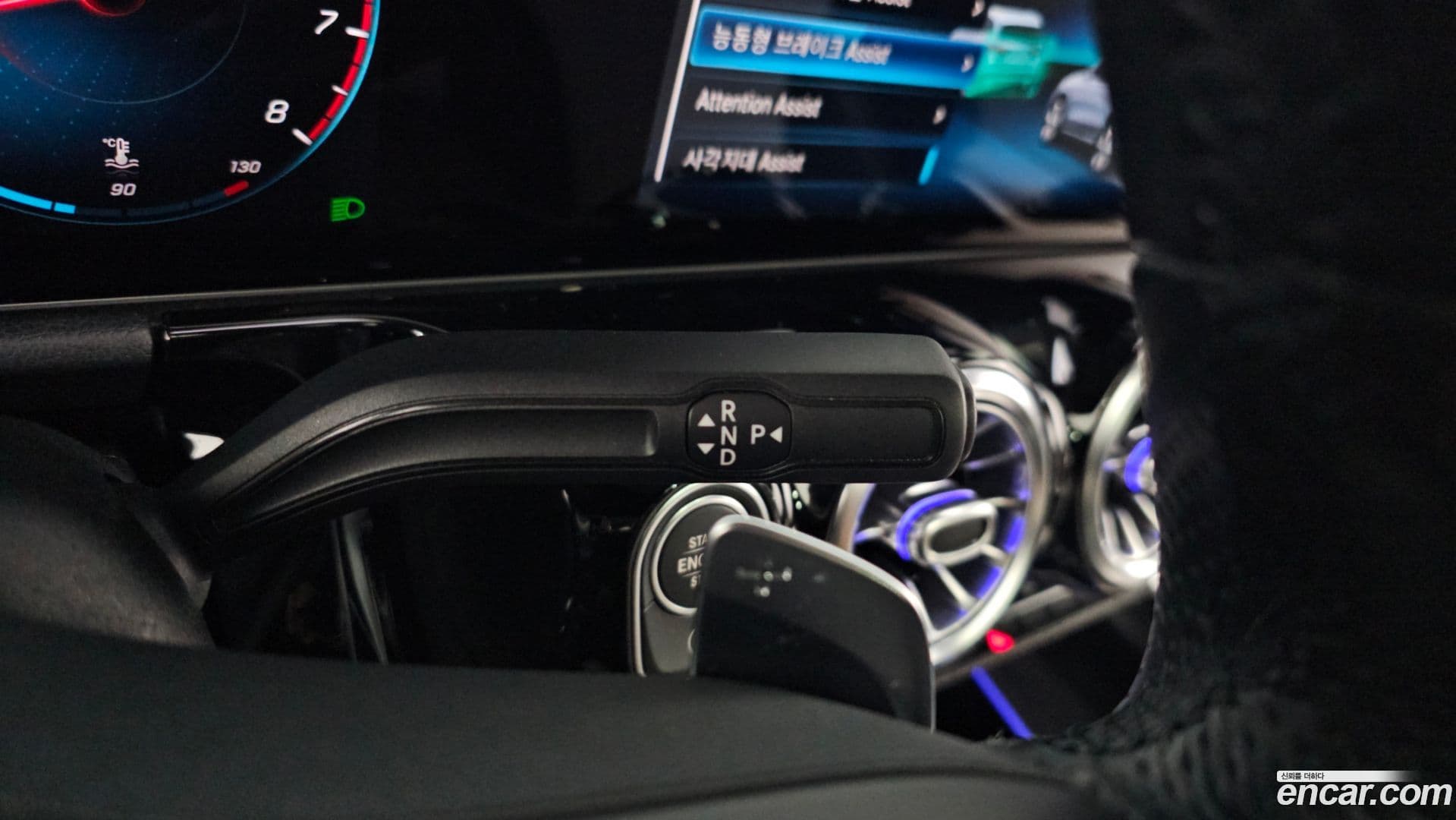 Main__Slider__Photo:GLA-Class Mercedes-Benz 2020.8-8