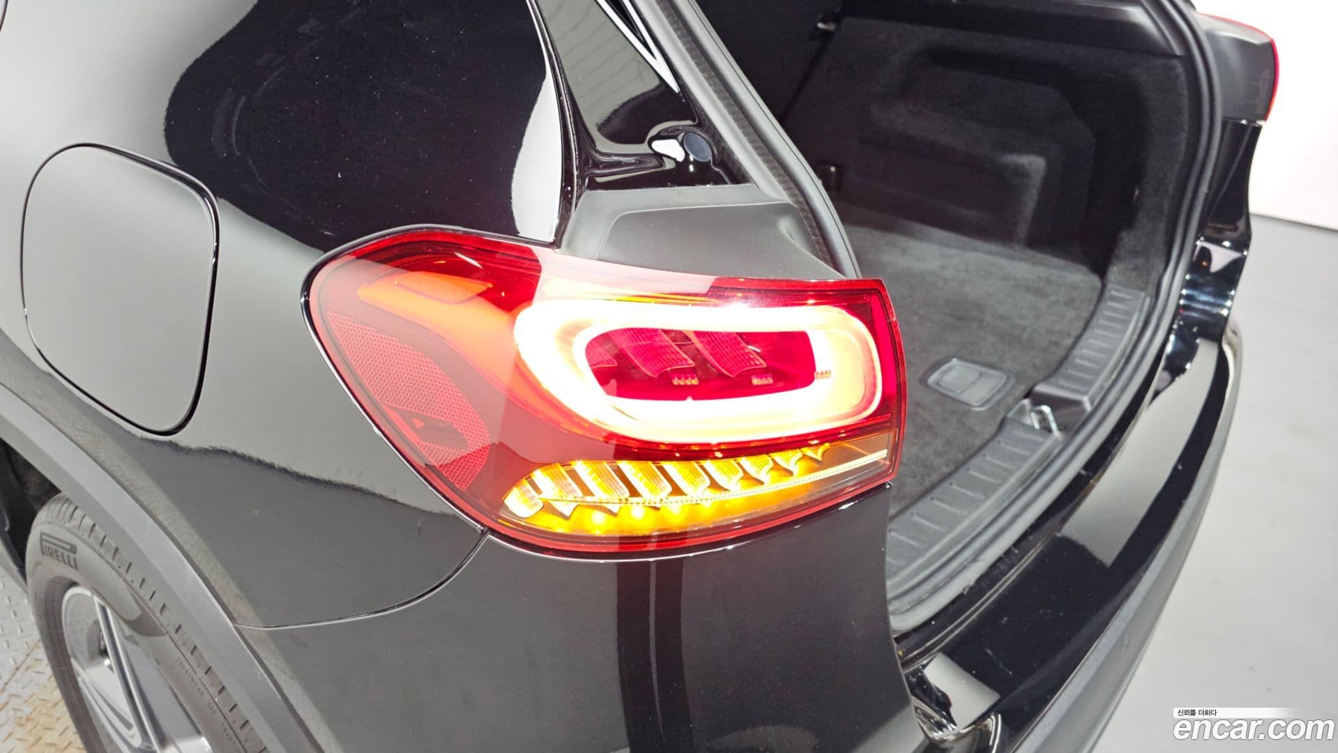 Main__Slider__Photo:GLA-Class Mercedes-Benz 2020.8-22